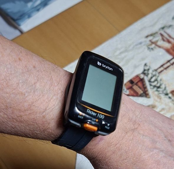 Bryton/Garmin wearable wrist adapter for wearing your GPS bike computer — miniatura 4