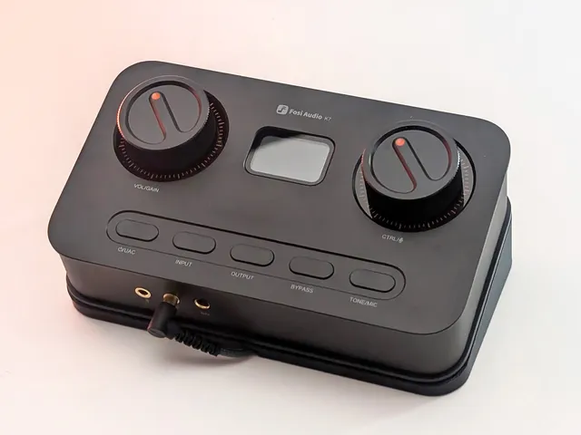 Fosi Audio K7 DAC/AMP Angled Stand with Cable-Channel