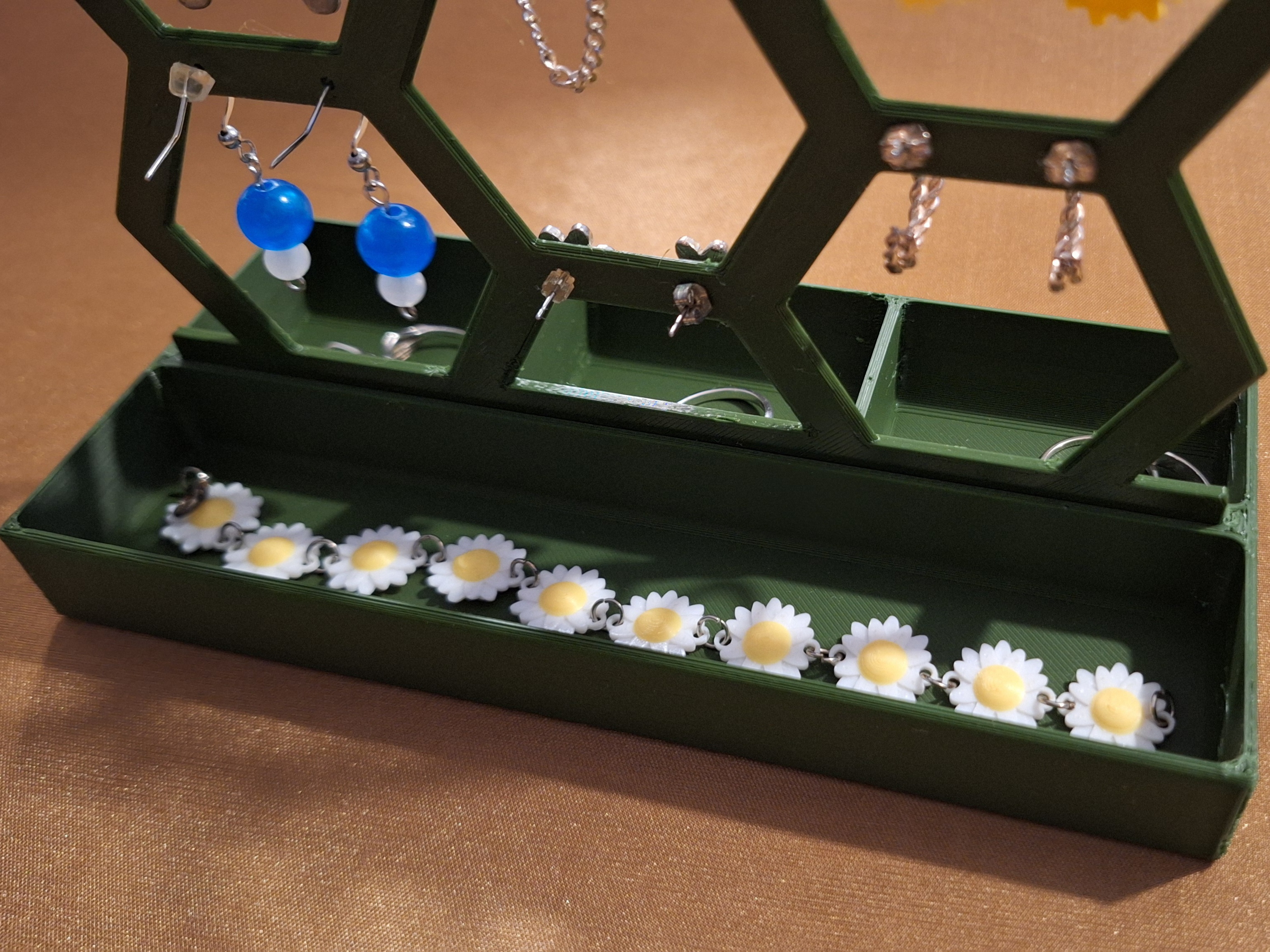 Miniatura 5 do modelo 3D Earring stand: Hexagonal set