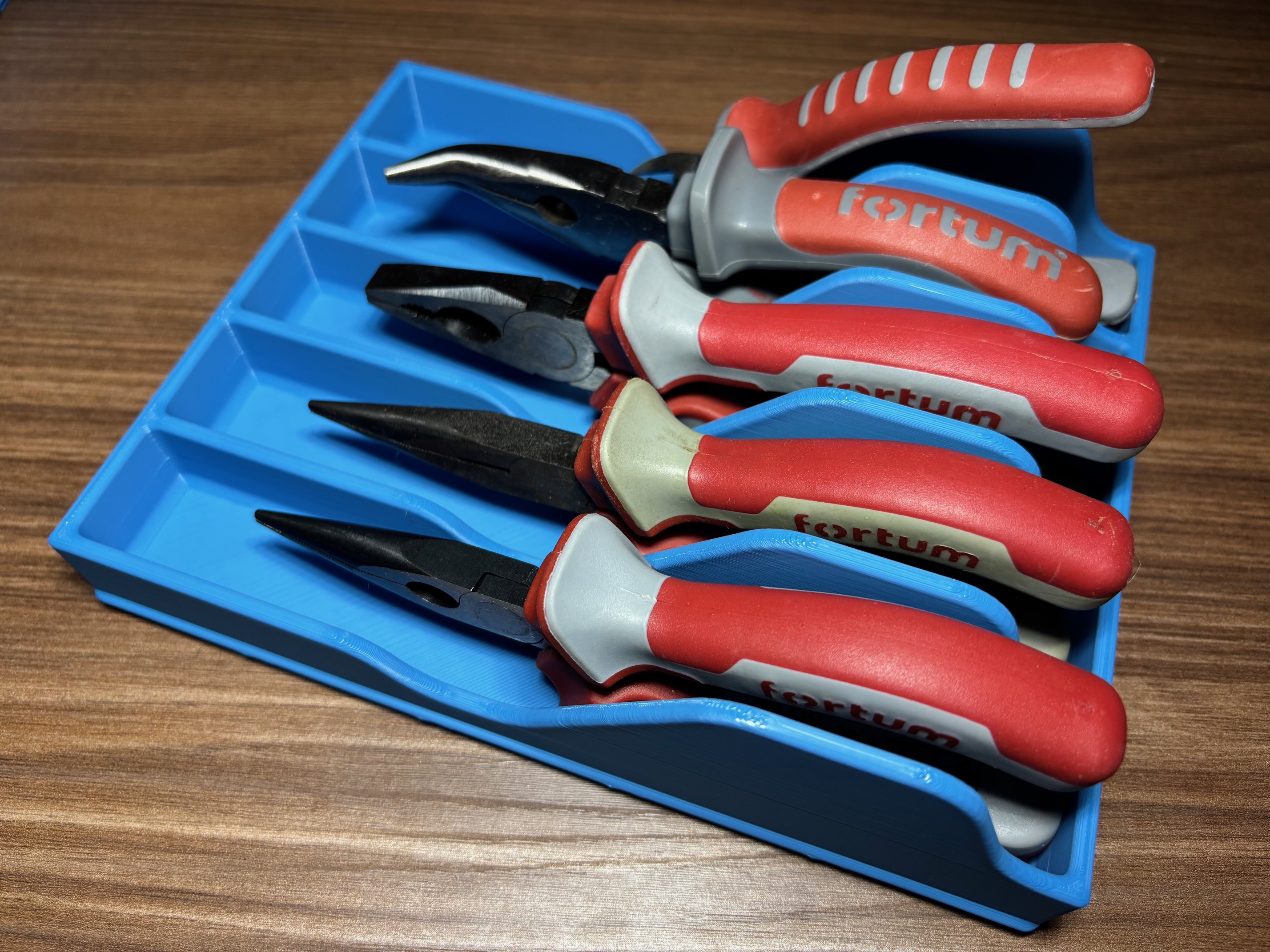 Gridfinity rack for Fortum Pliers
