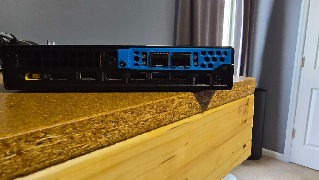 Lenovo Tiny Bracket for Mellanox ConnectX-4 CX4121C SFP Card by
