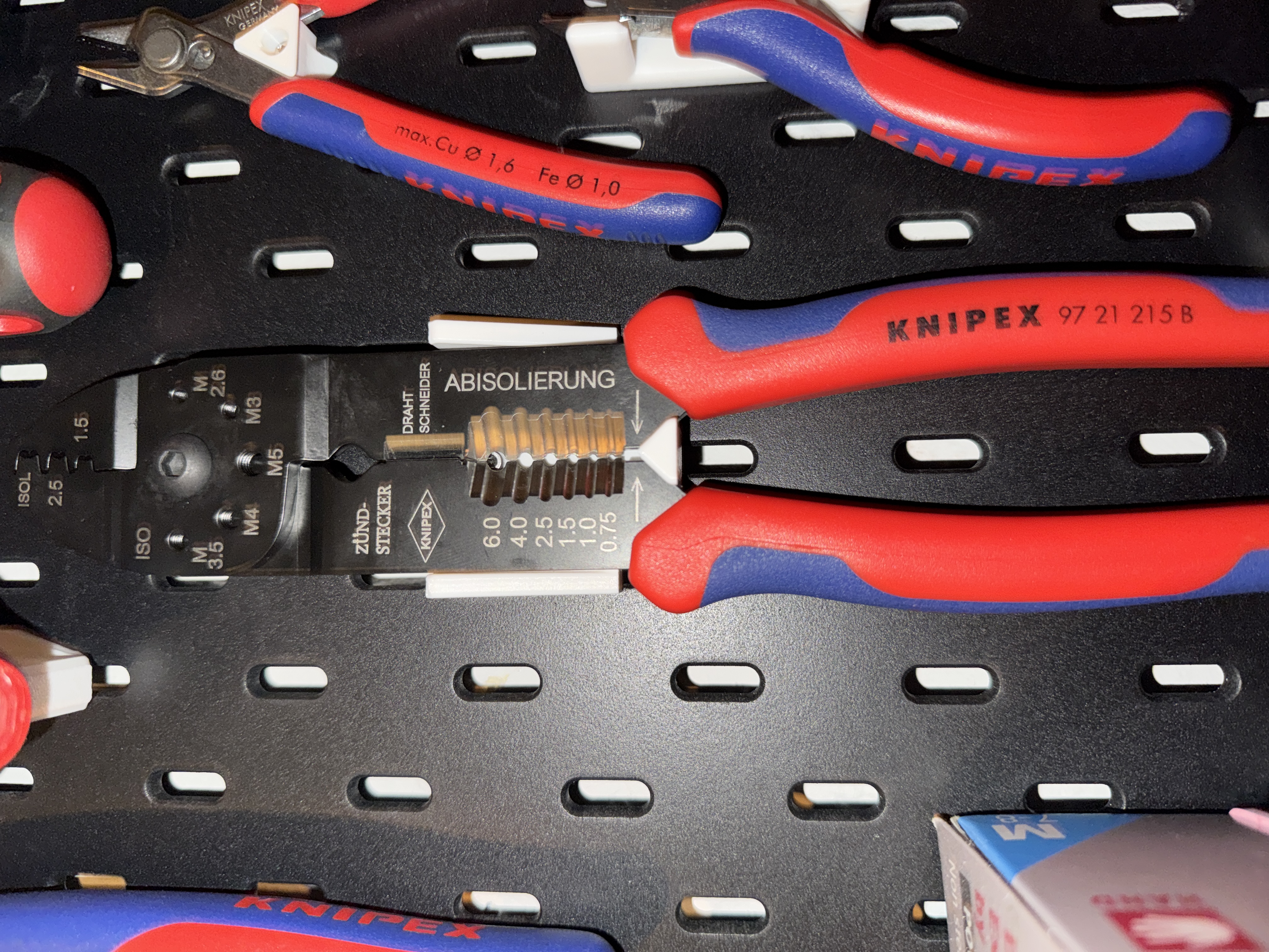 Skadis Holder for Knipex crimping pliers 97 21 215