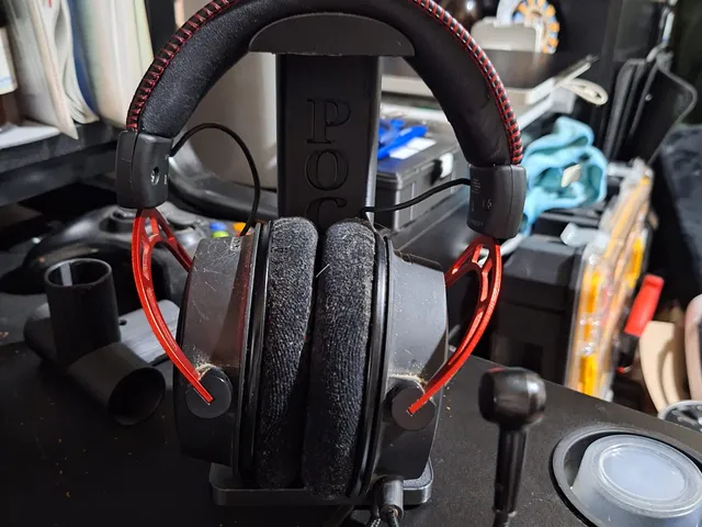 Headset stand