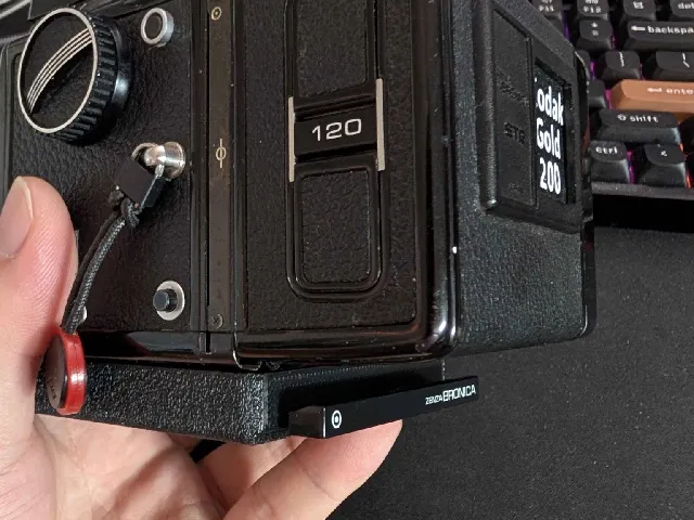 Zenze Bronica ETRS ETRSi Base with Dark Slide Holder