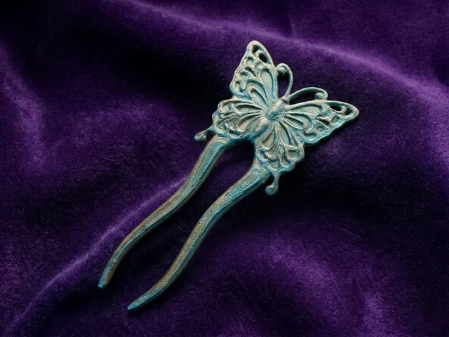Butterfly_Hairpin_017