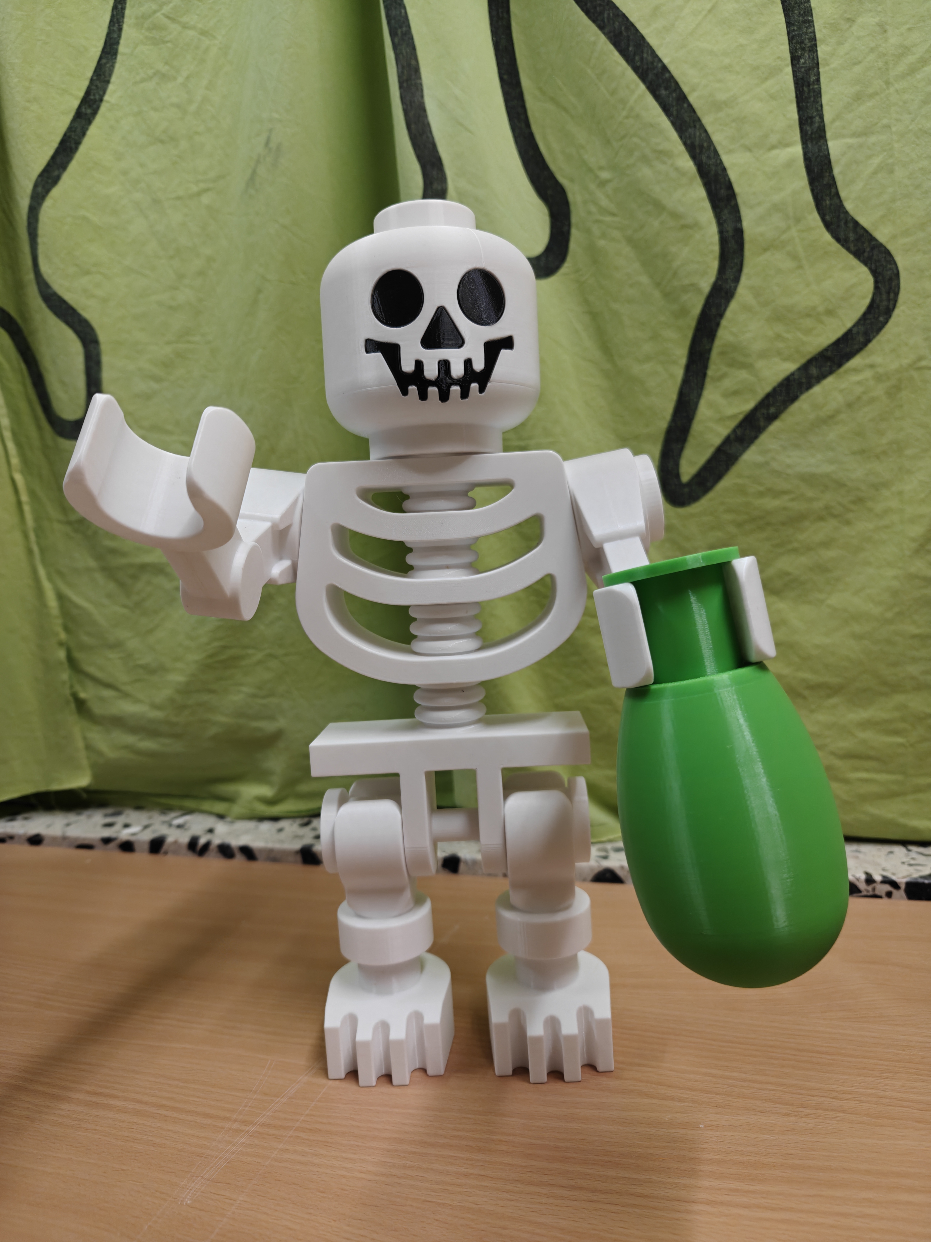 Miniatura 4 do modelo 3D Potion bottle for Mega Brick Skeleton (10:1 scale)