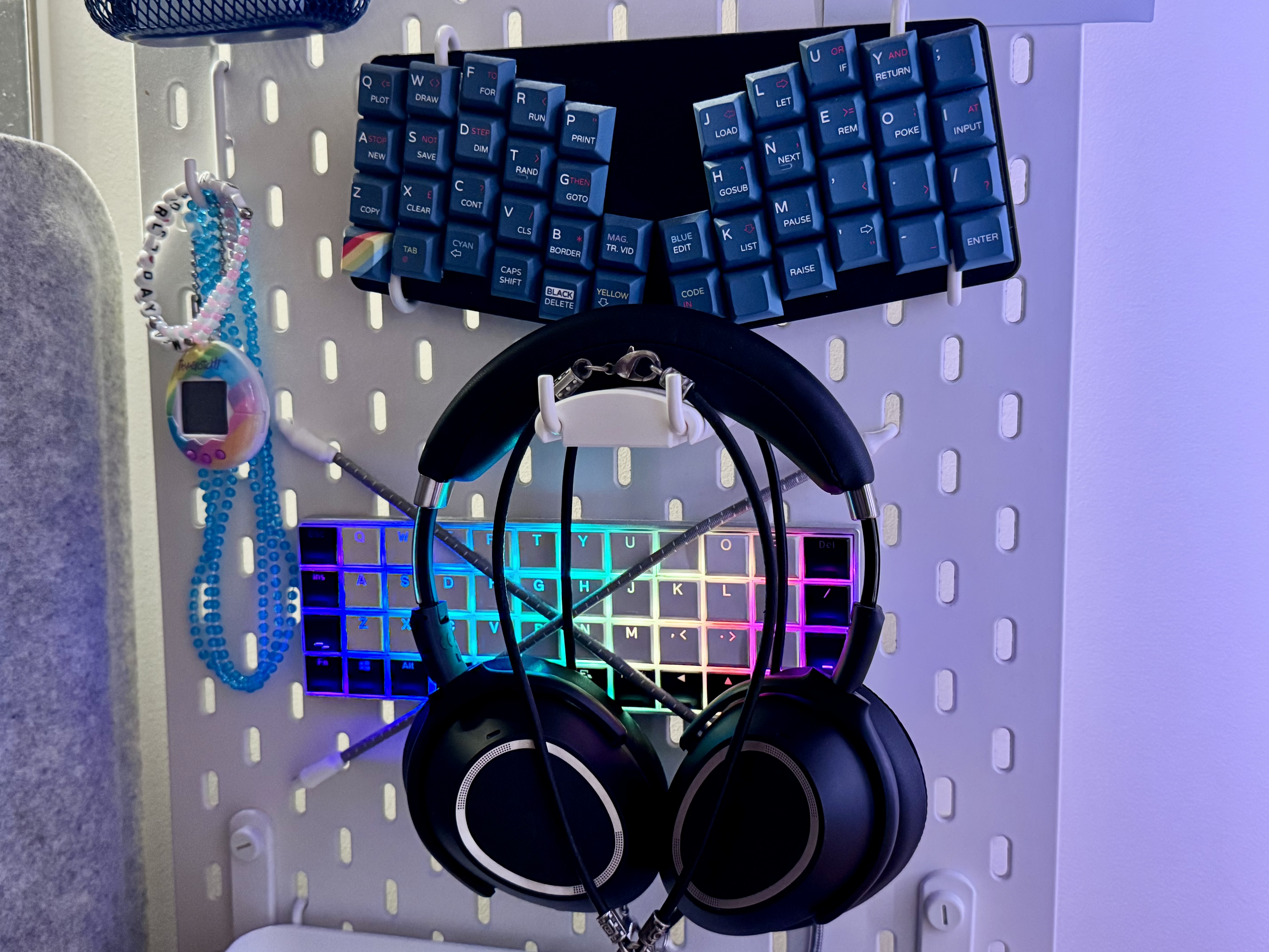 Parametric Skadis headphone hook hanger