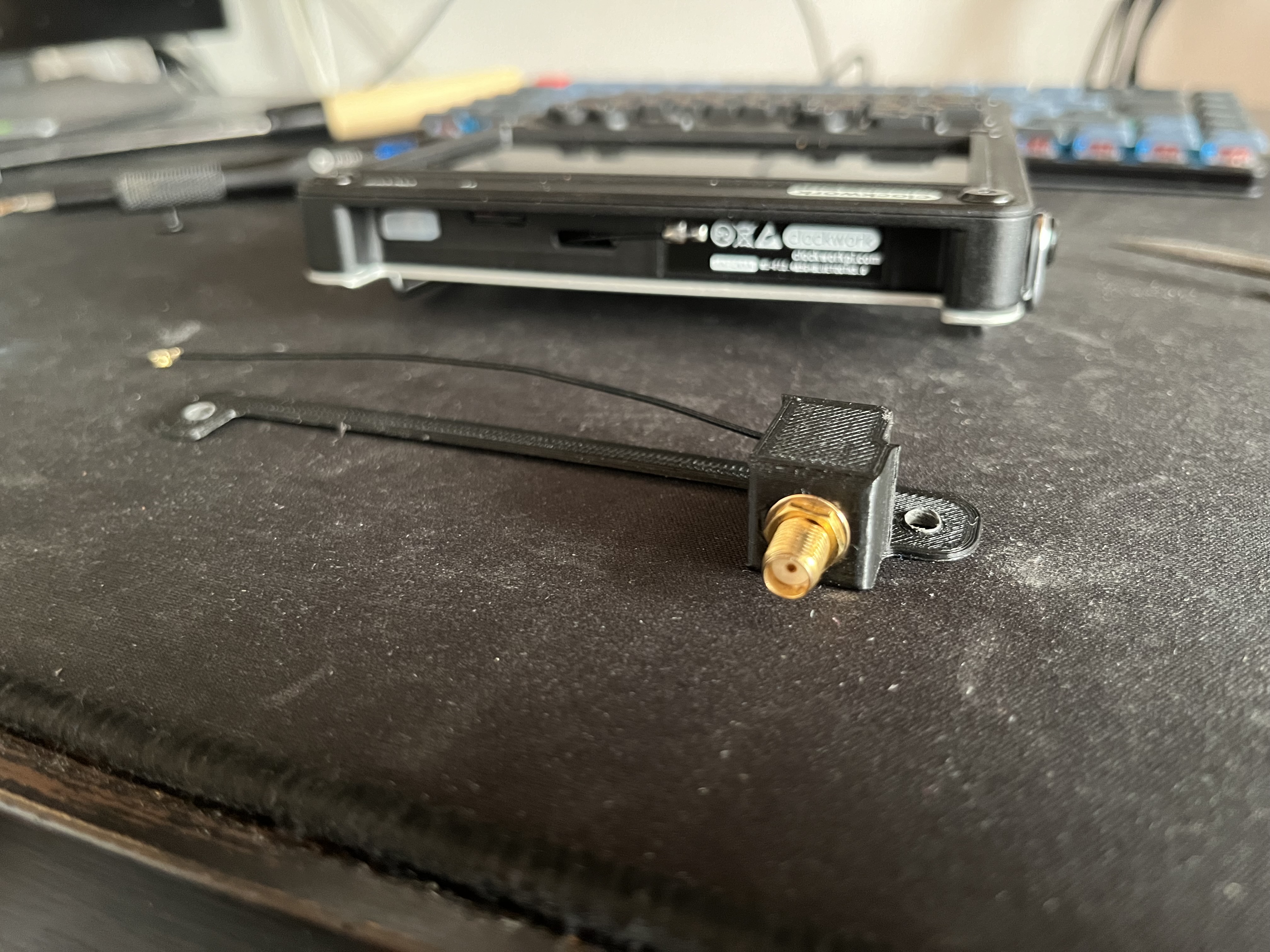 uConsole Antenna Mount — thumbnail 2
