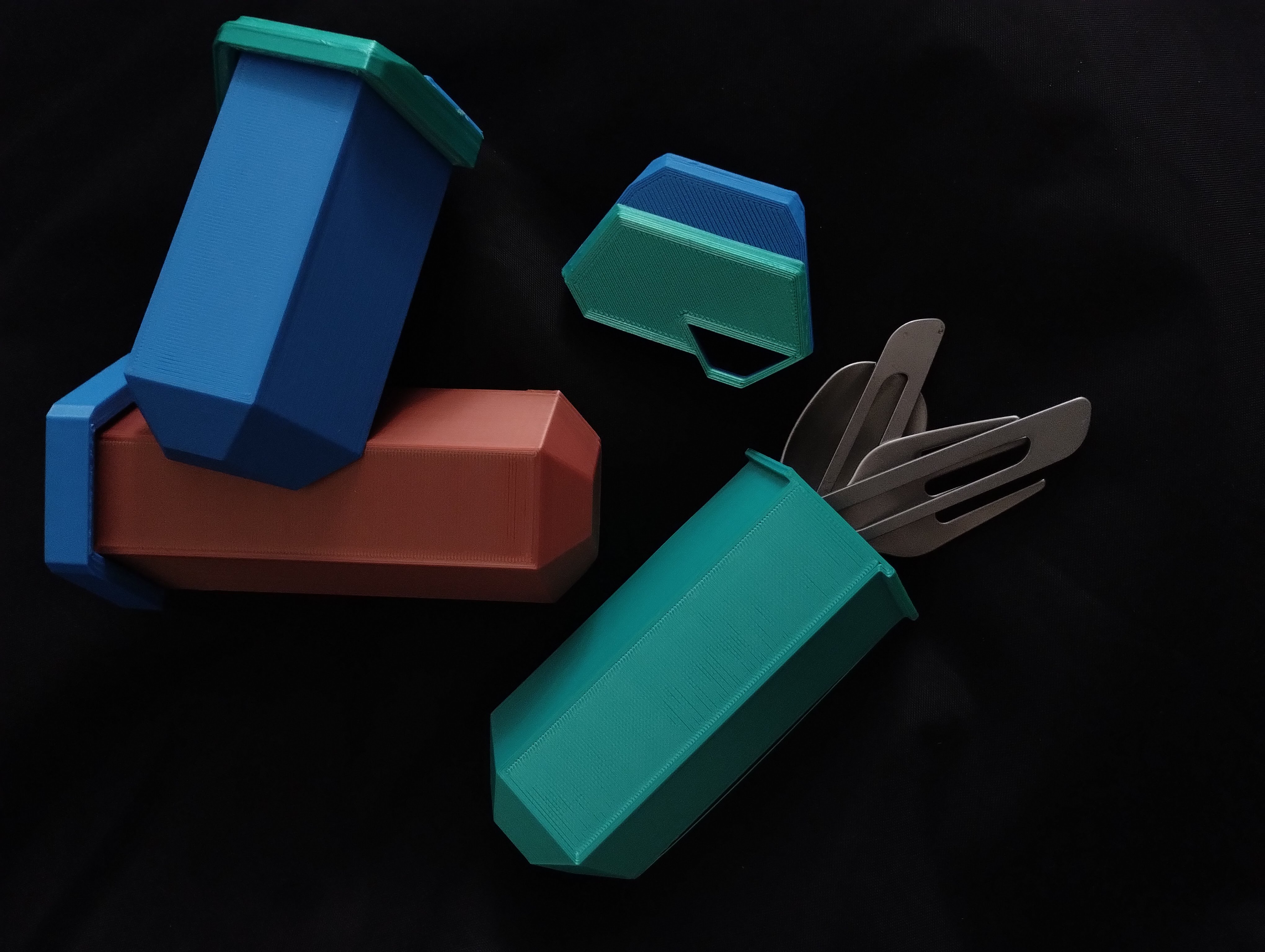 Miniatura 4 do modelo 3D crystal cyber punk container sci-fi