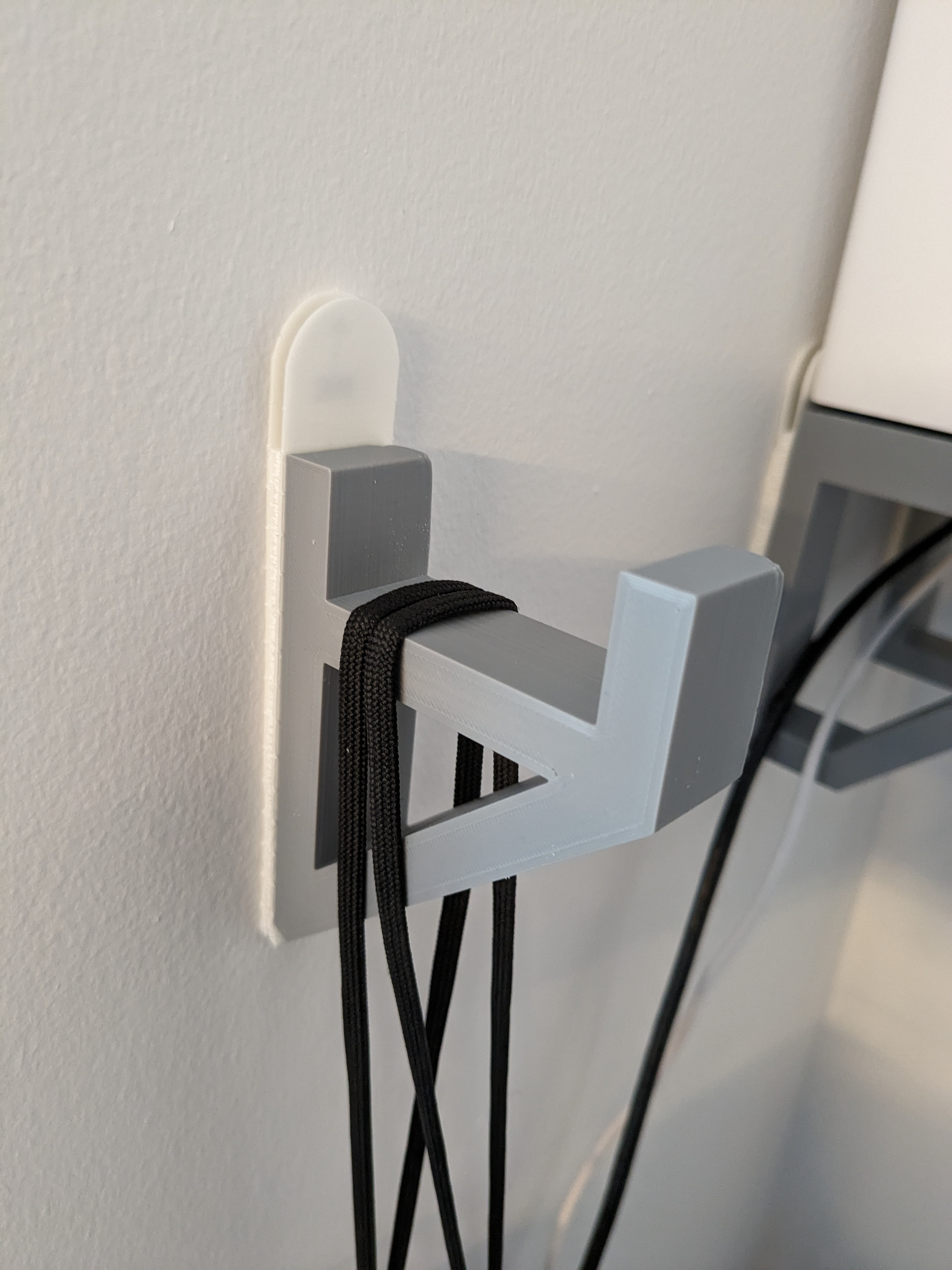 VR Headset Wall Mount