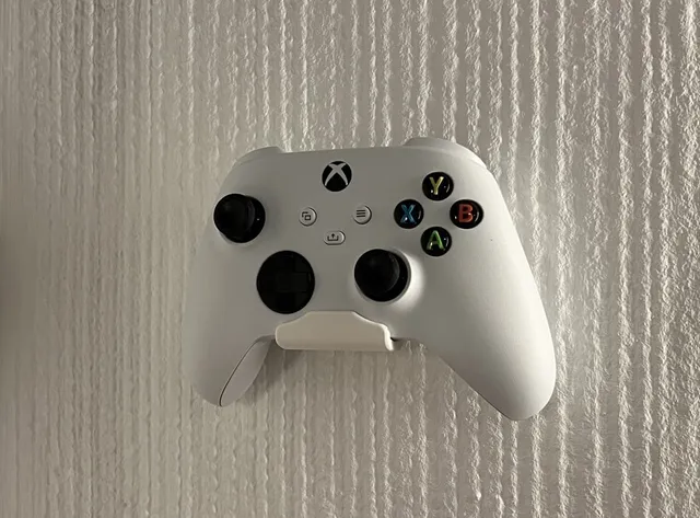 Xbox One X Controller Wall Mount