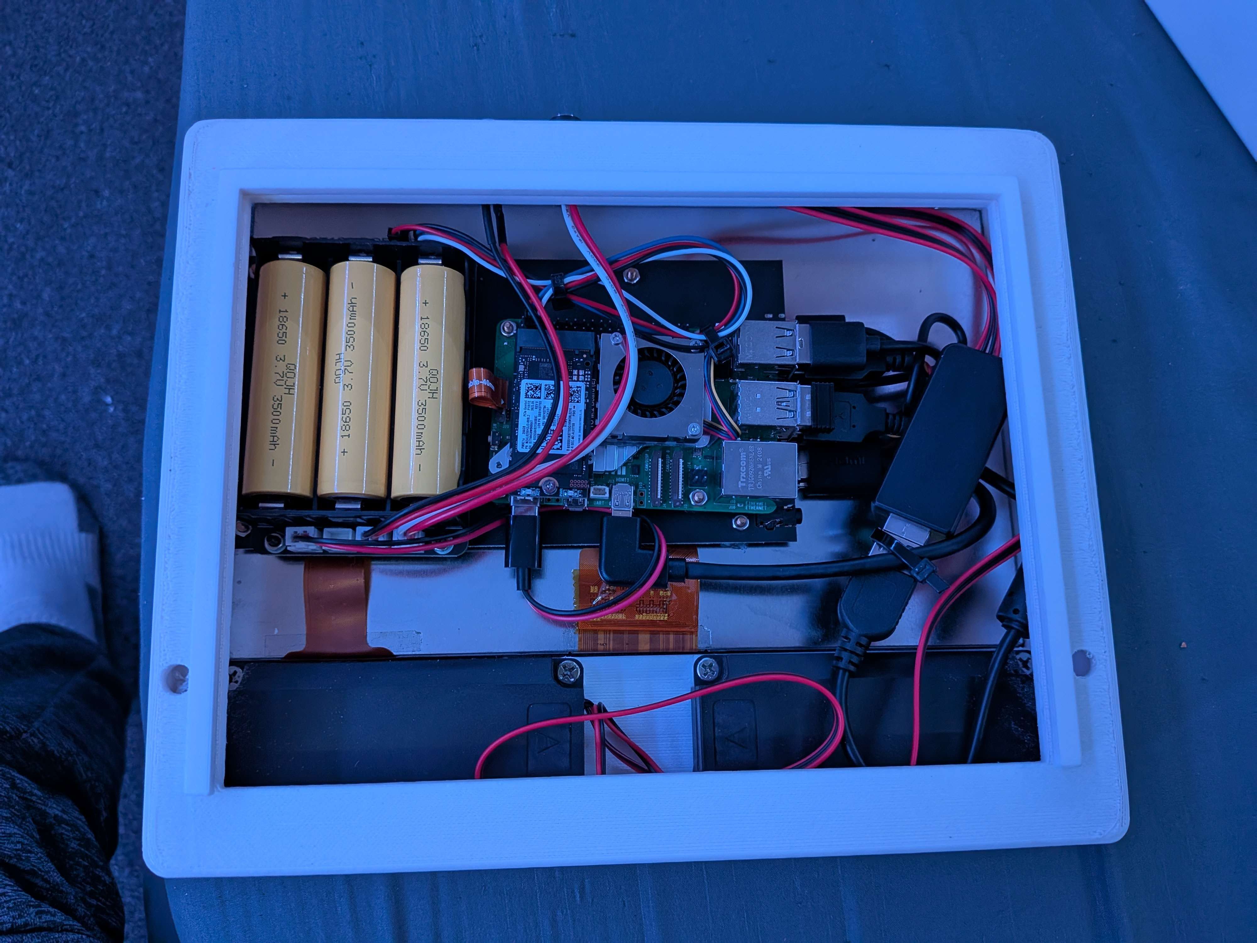 Miniatura 3 do modelo 3D raspberry pi tablet