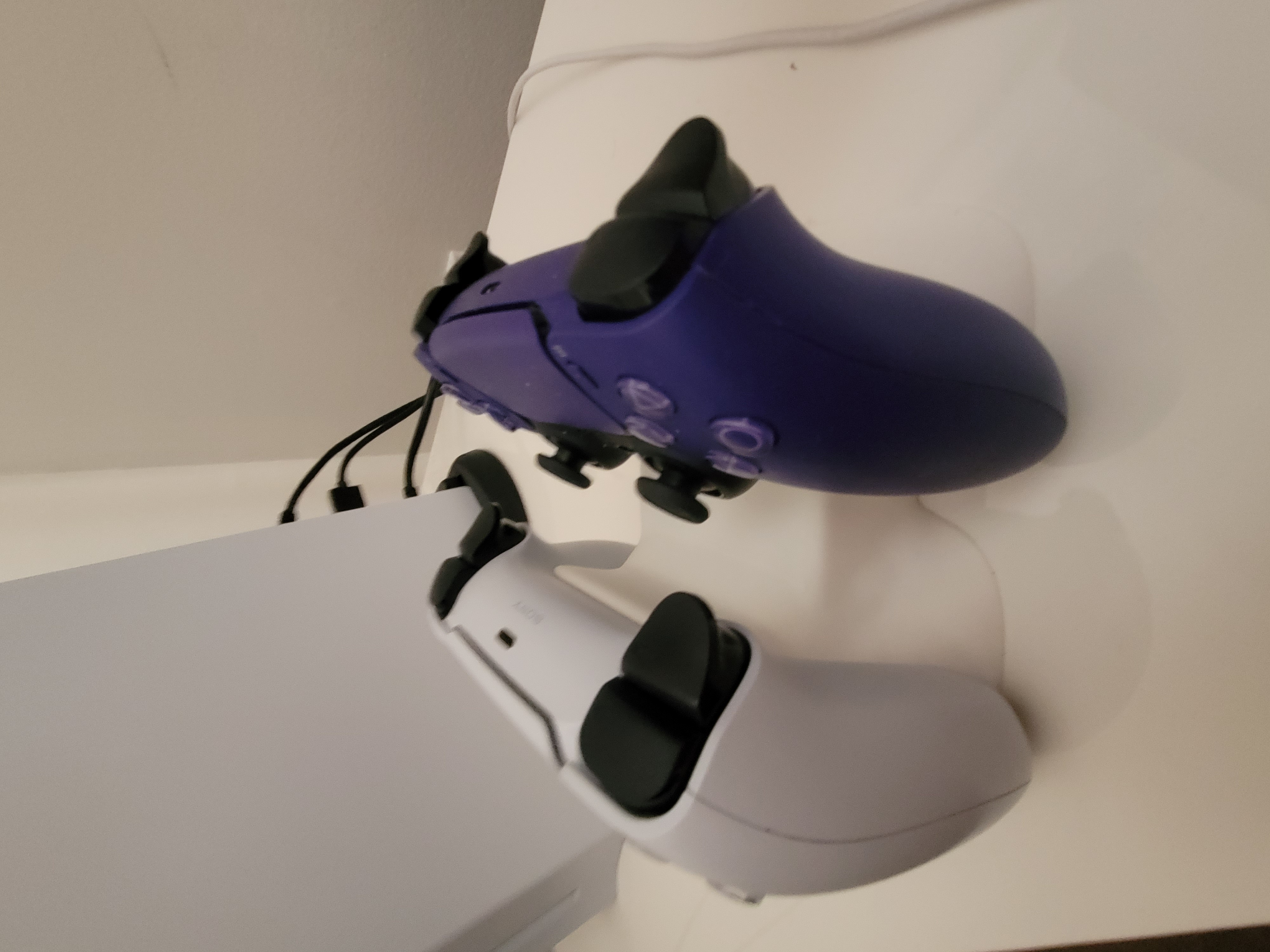 PS5 Dualsense Controller Stand 2 controlers 3D model thumbnail