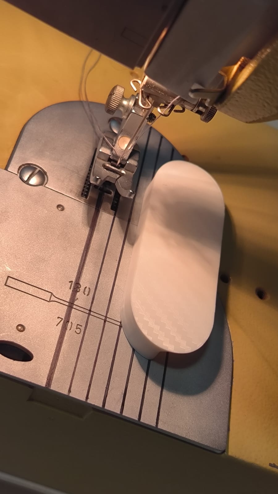 Miniatura 8 do modelo 3D Sewing machine MAGNETIC guide