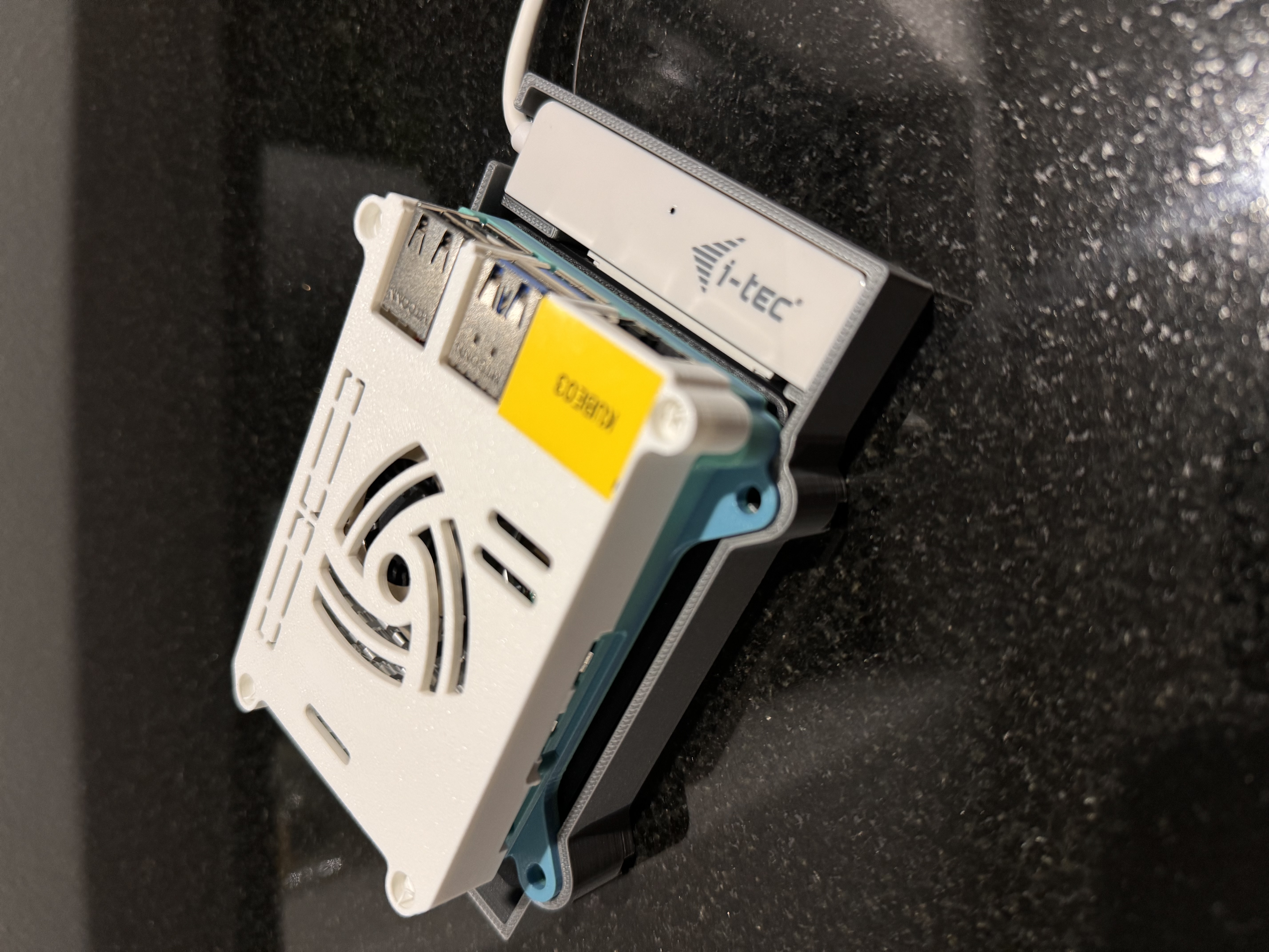 SSD Disk with SATA-USB adapter case for Raspberry PI box