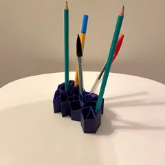 Voronoi pencil stand