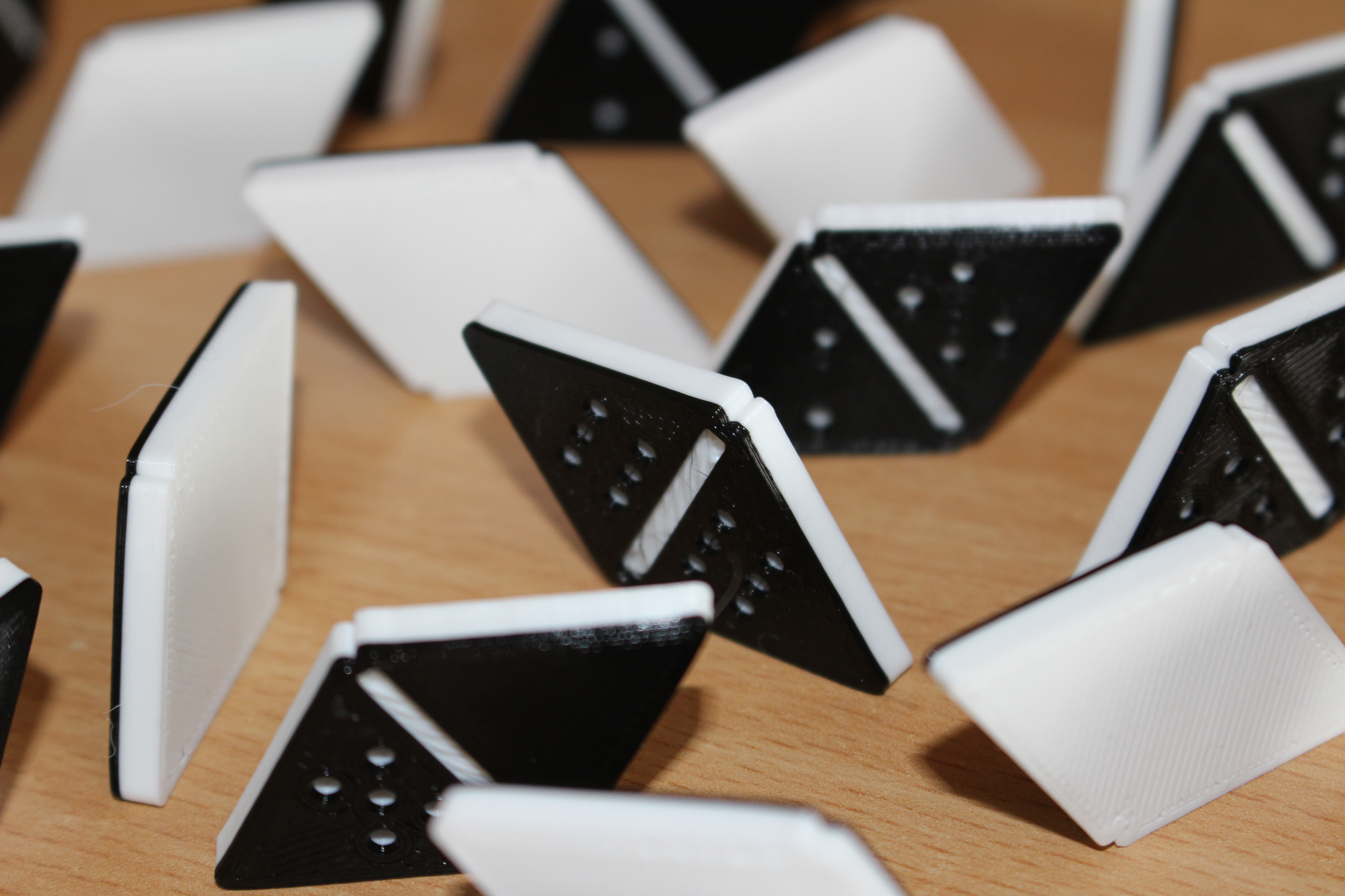 Double triangle domino