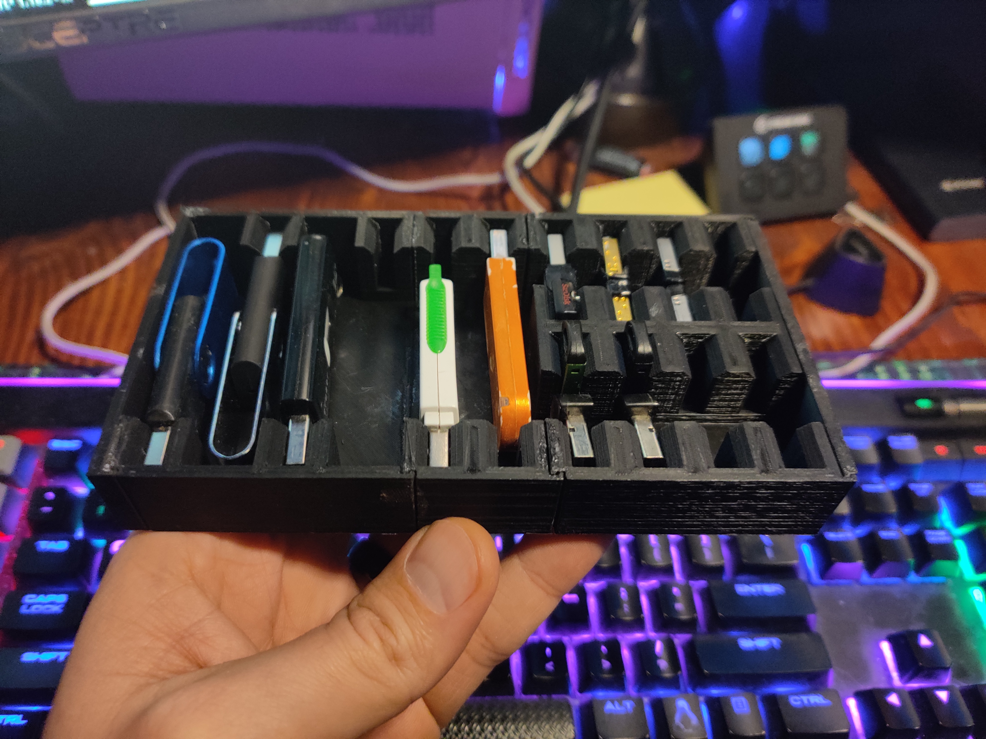 Modular Low Profile USB Holder