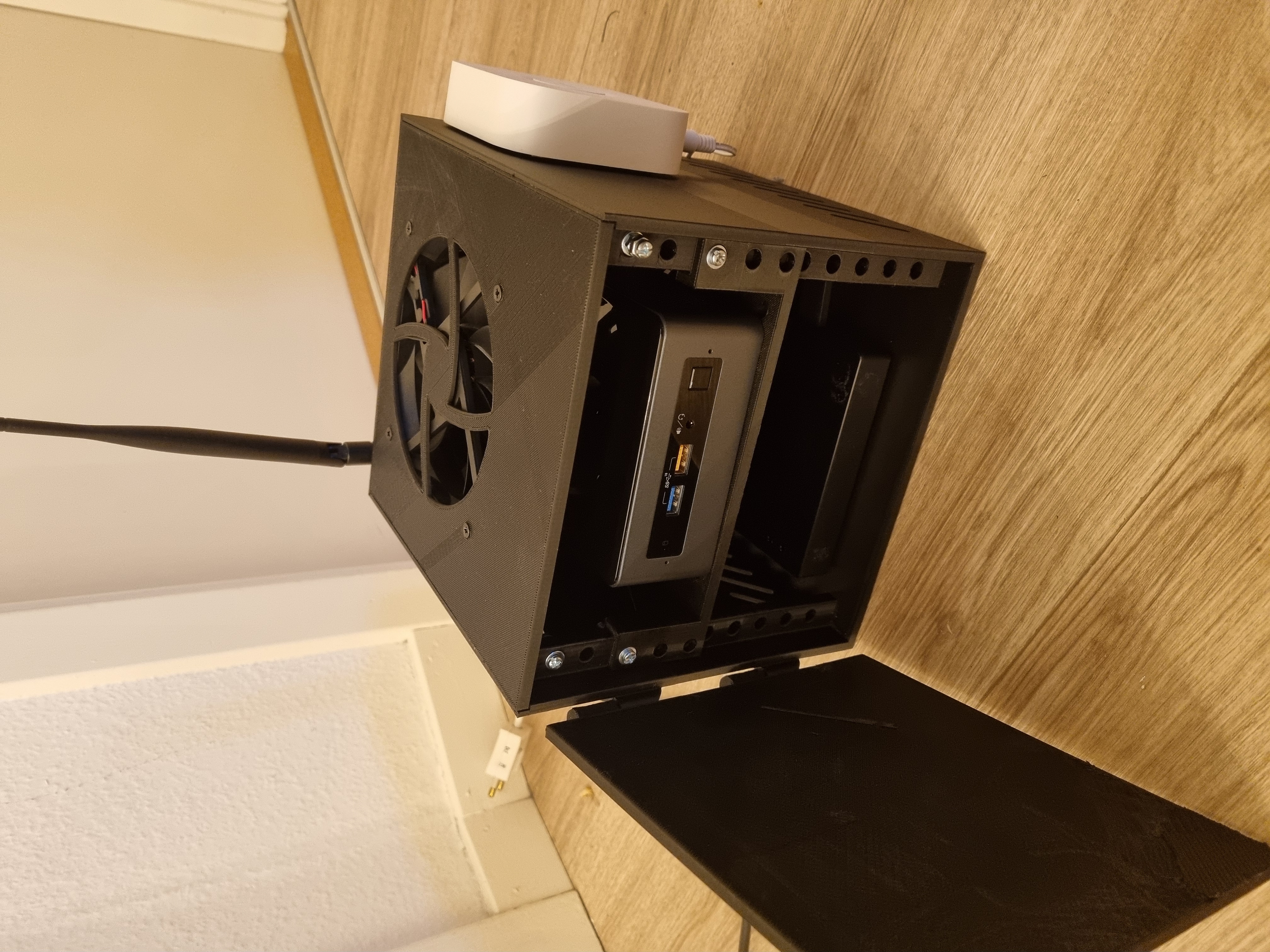 Mini server rack