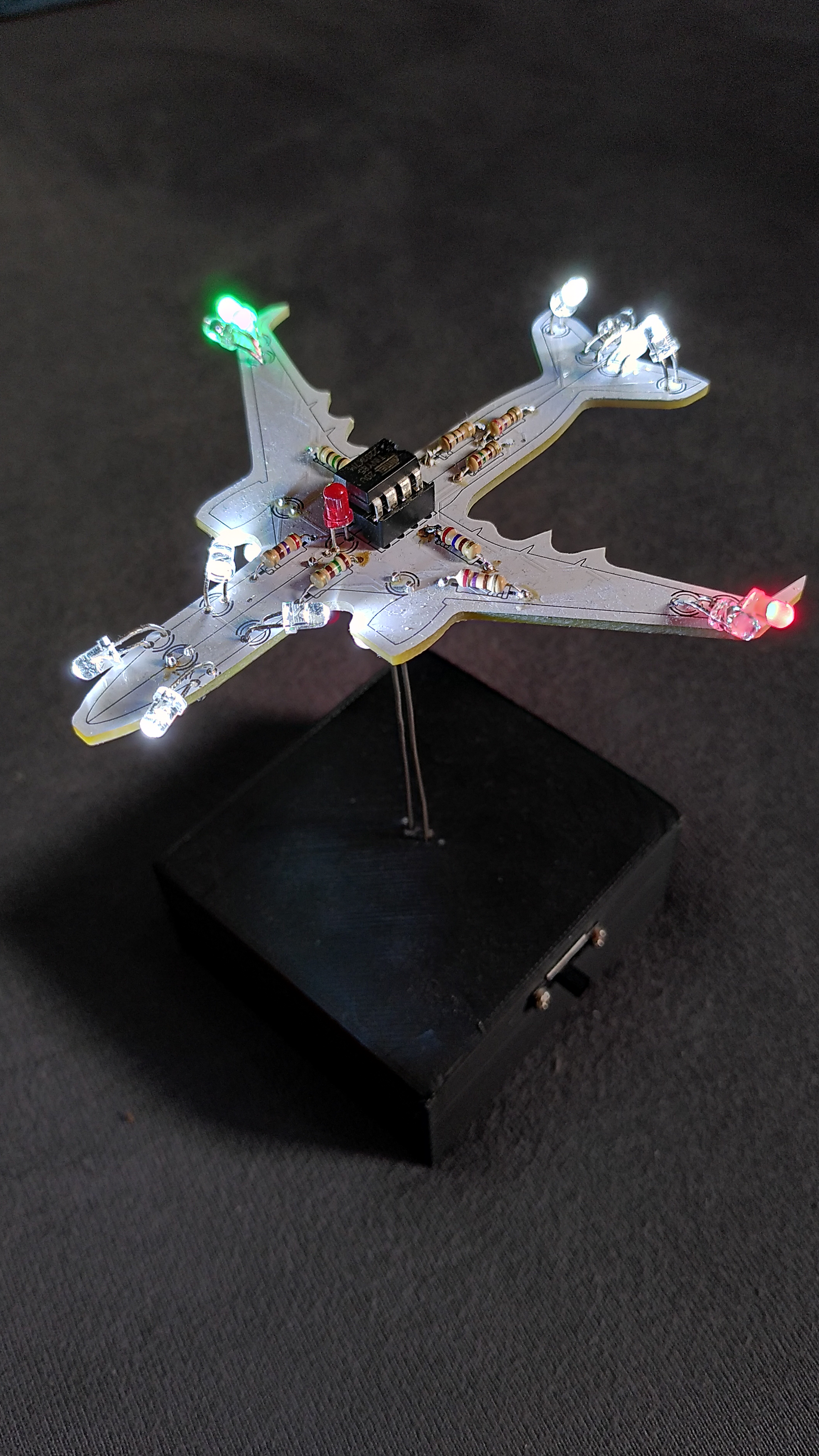 Arduino Flugzeugbeleuchtung mit Attiny85