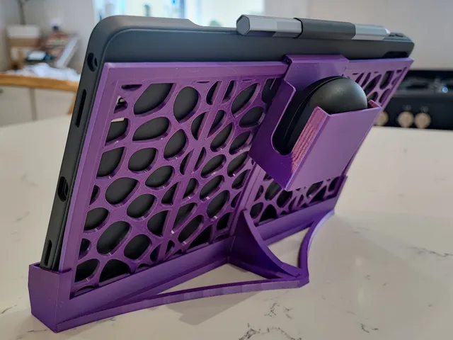 Tablet Stand with Voronoi Inserts plus Headphone/Wireless Earphone Holder