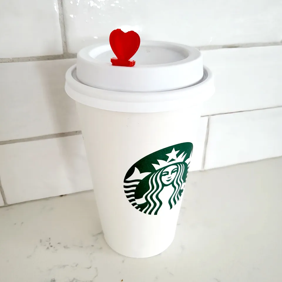 Starbucks Lid Plug Heart V1 by HuBBie36 | Download free STL model |  Printables.com