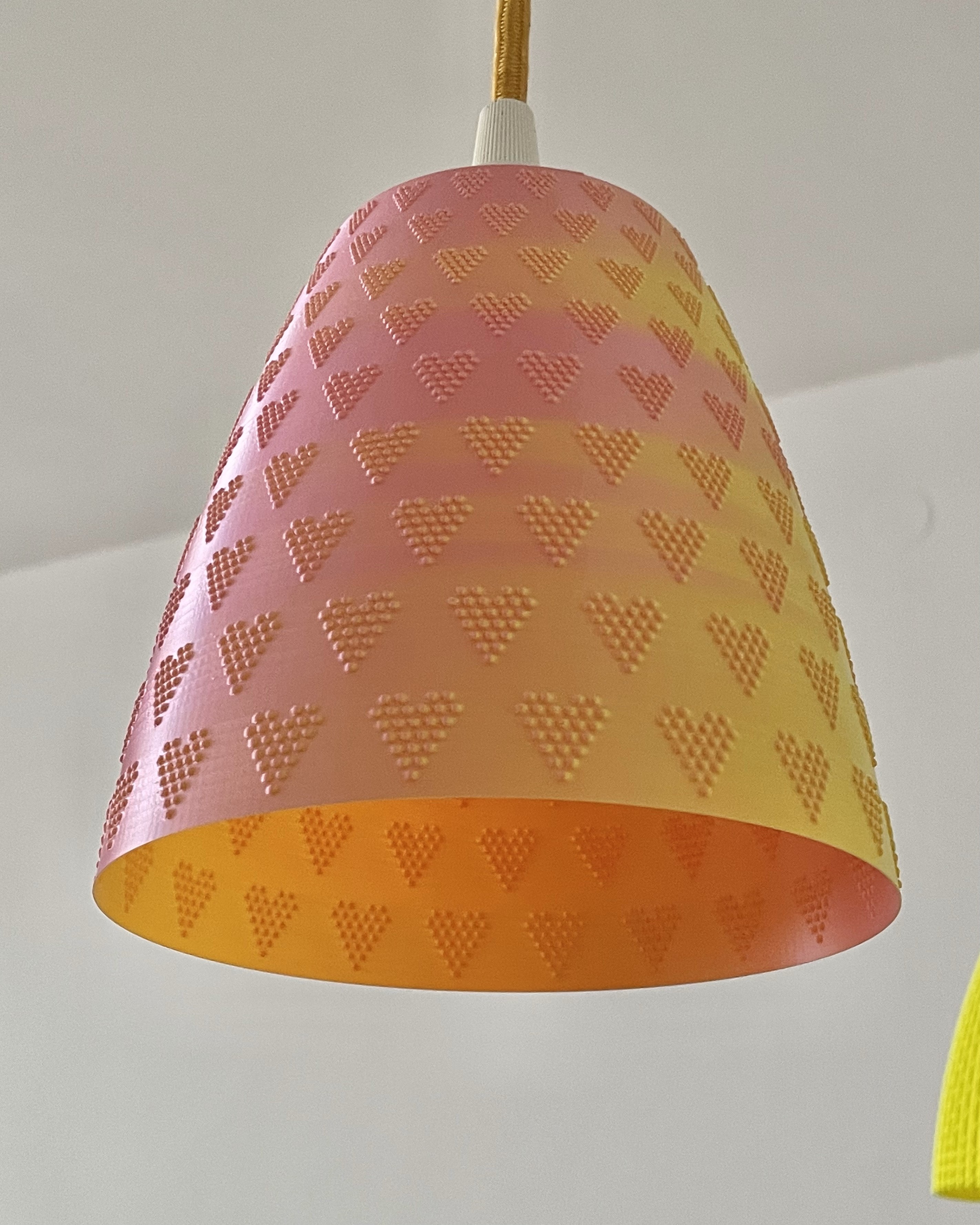 Miniatura 4 do modelo 3D Heart Pattern Vase Mode Lampshade