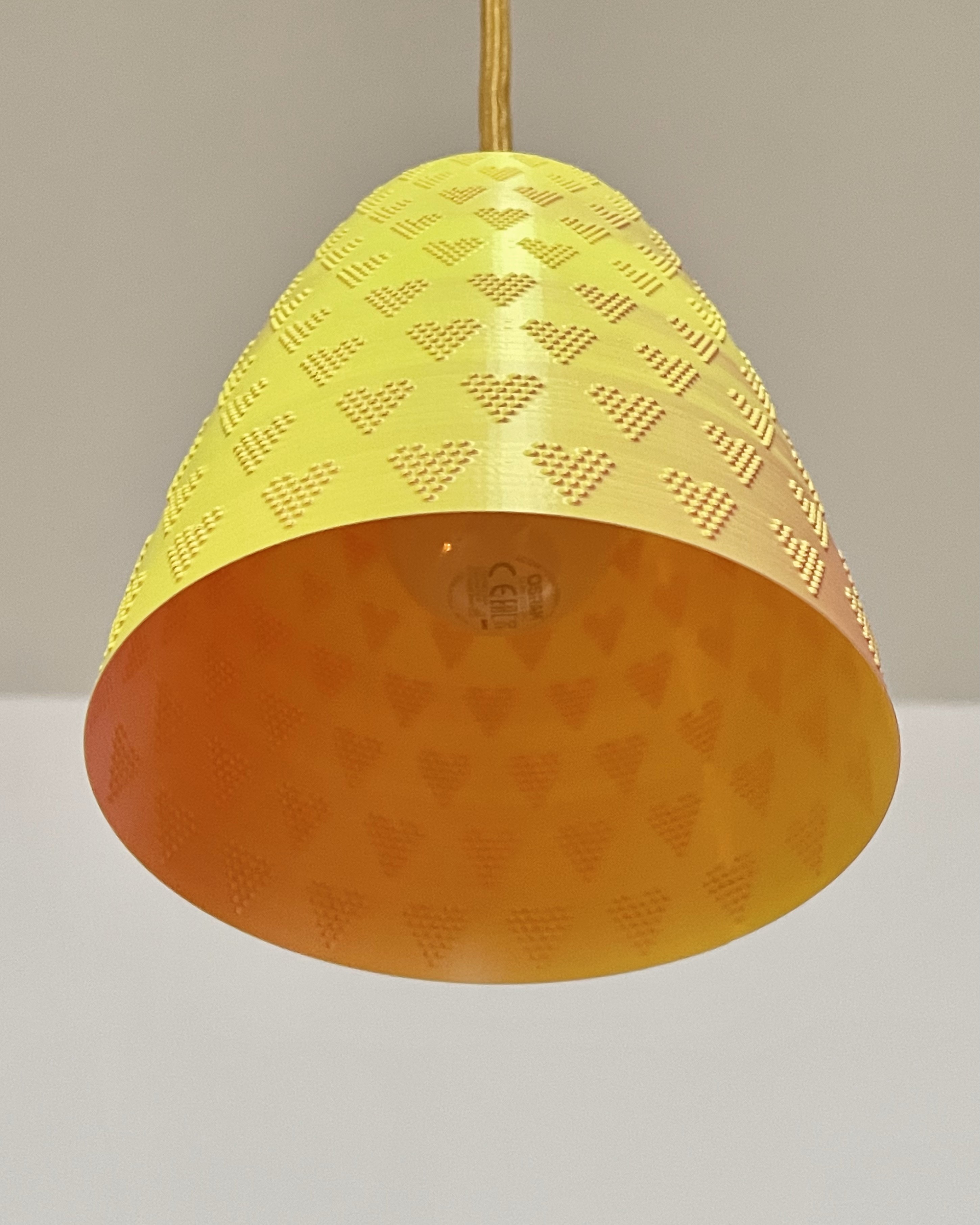 Miniatura 3 do modelo 3D Heart Pattern Vase Mode Lampshade