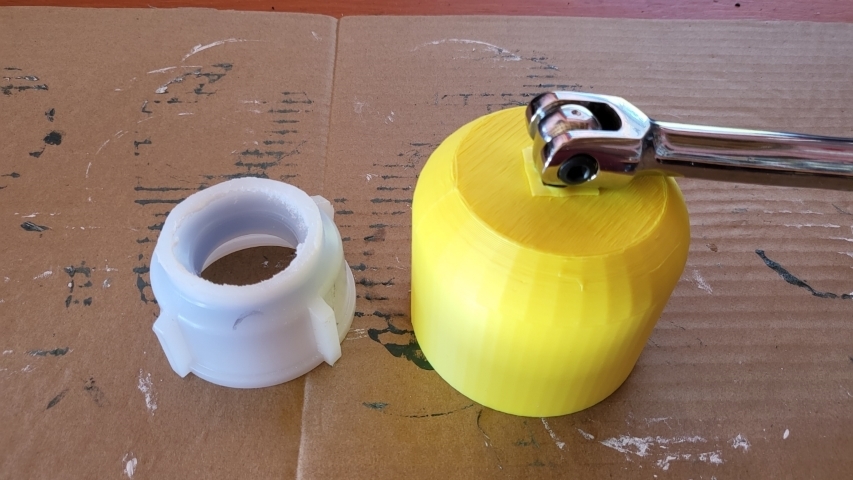 Miniatura 2 do modelo 3D IBC Container Valve Extractor