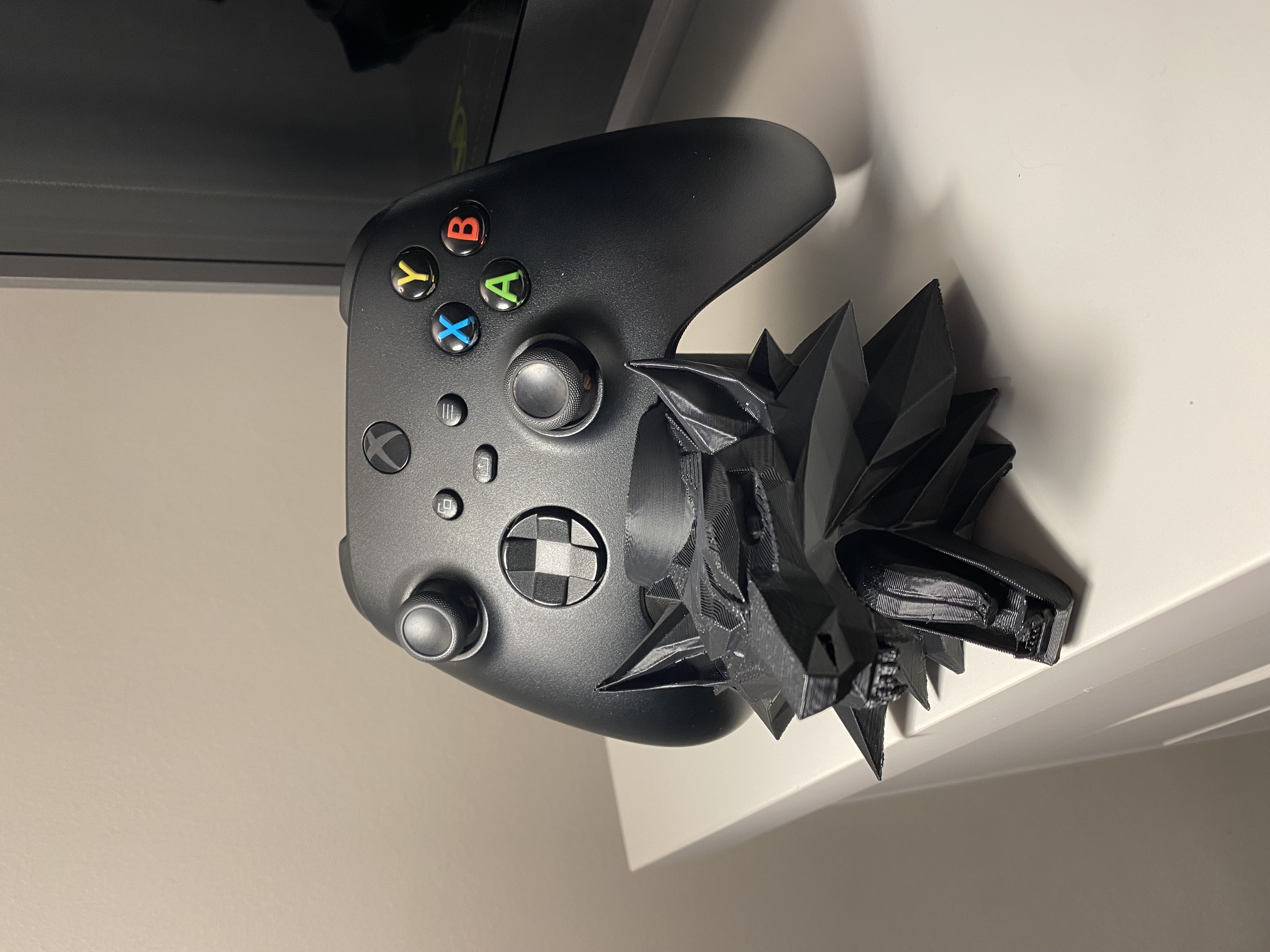 Miniatura 2 do modelo 3D Witcher wolf controller holder