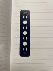 Hex pattern bookmark