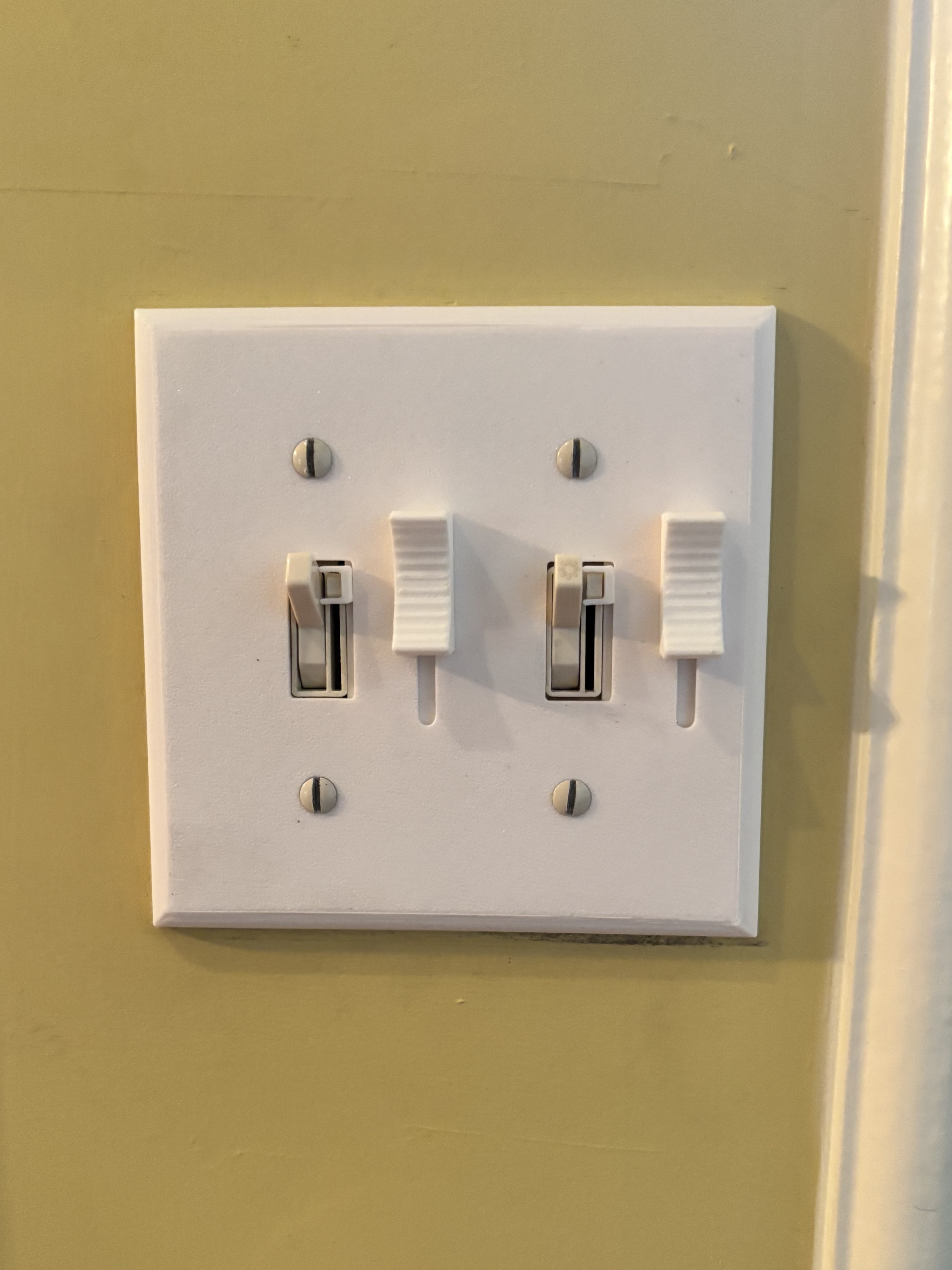 Miniatura 3 do modelo 3D Adaptive Dimmer Switch Wall Plate
