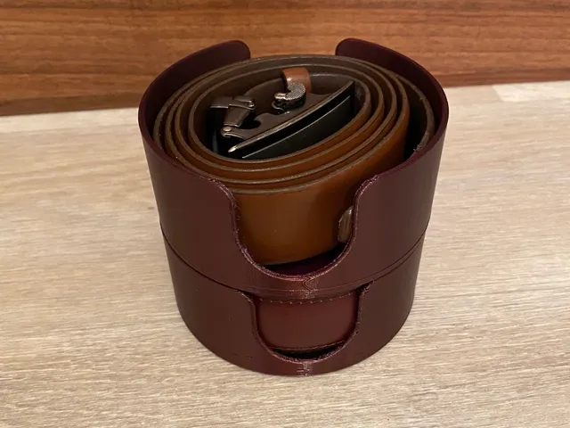 Stackable belt holder