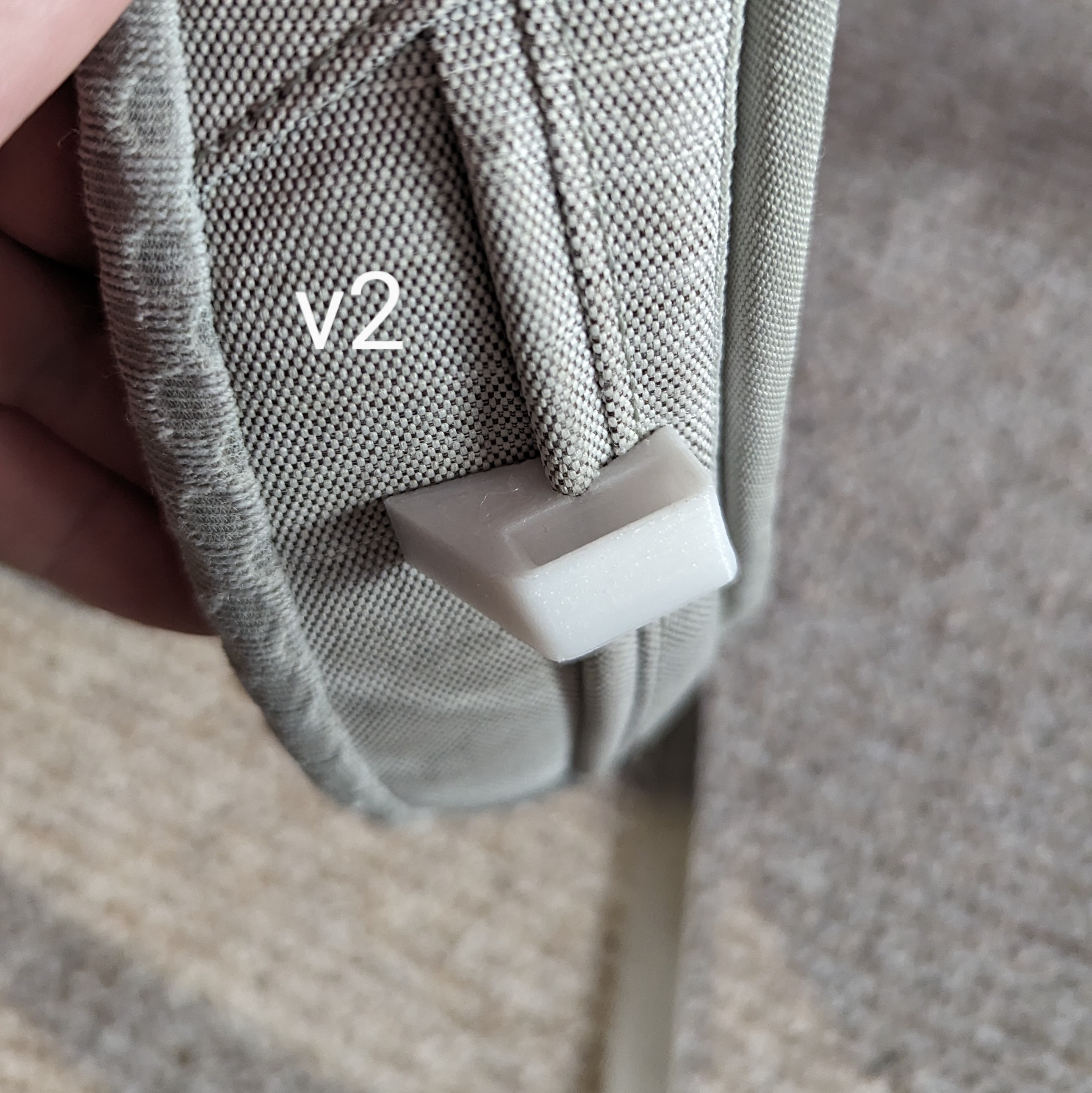 Miniatura 2 do modelo 3D edc27 Backpack Clip