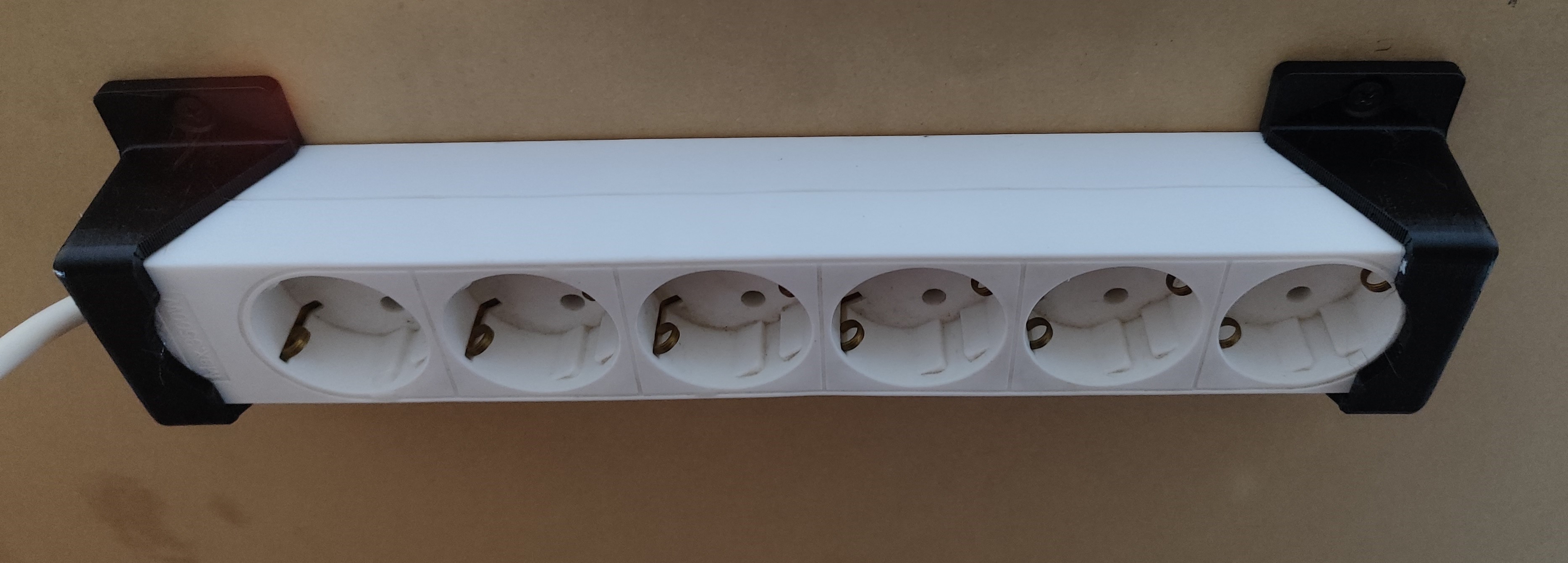 Powerstrip bracket