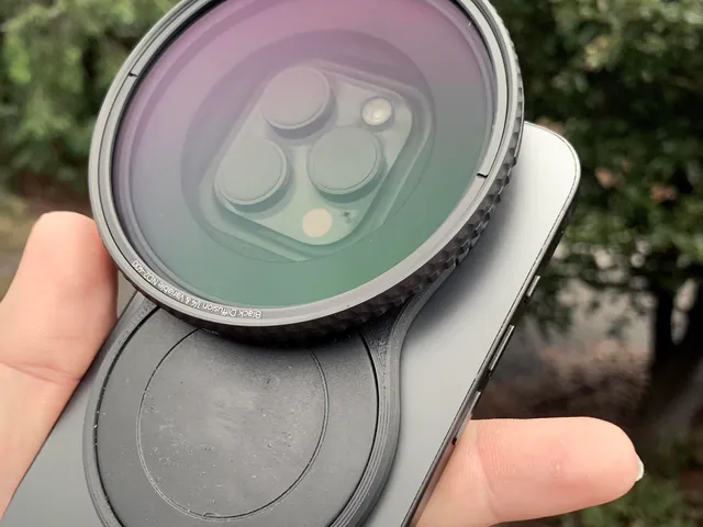 iPhone 15 Pro Max Filter Adaptor