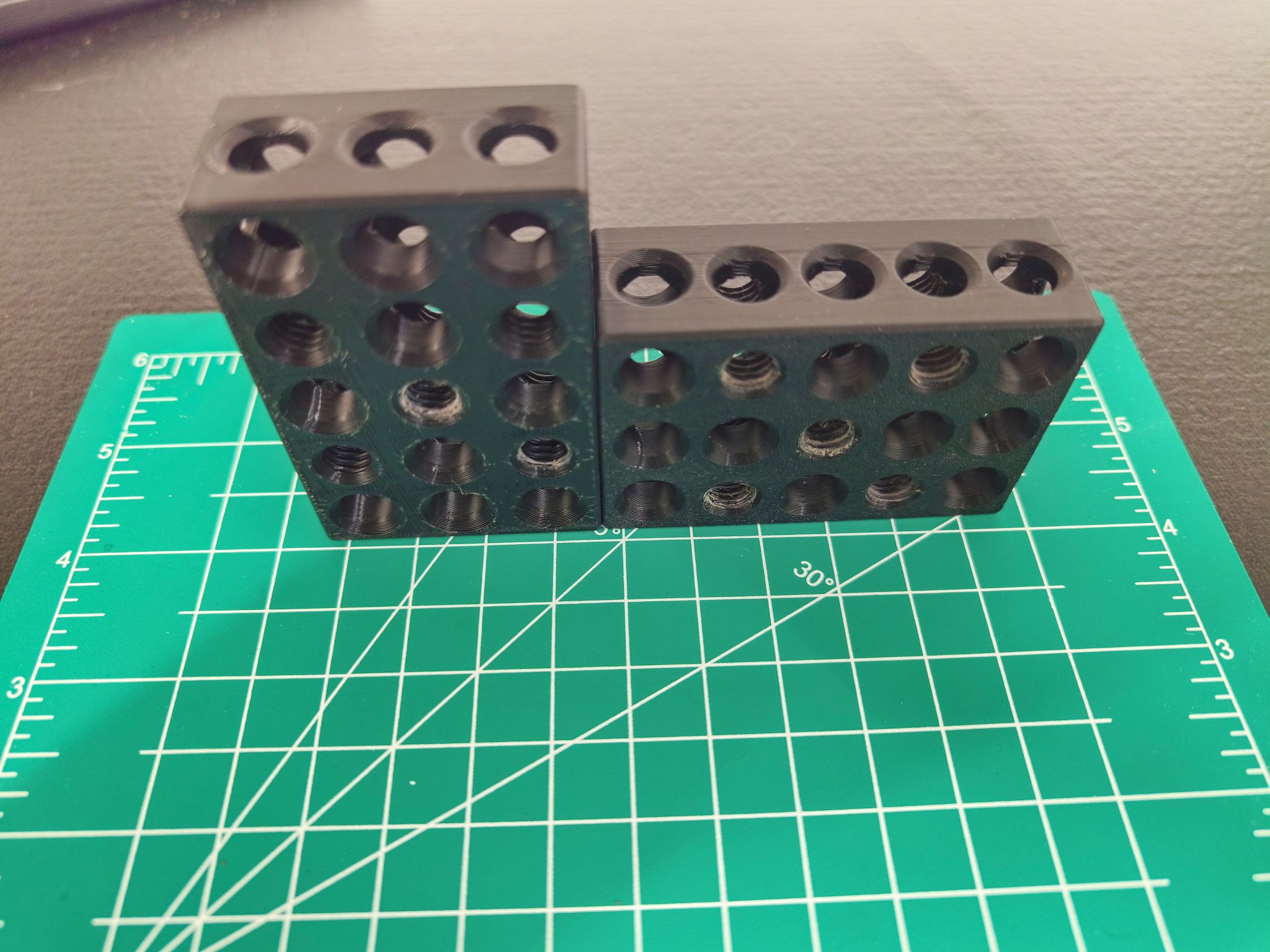 Miniatura 7 do modelo 3D Threaded 123 Block