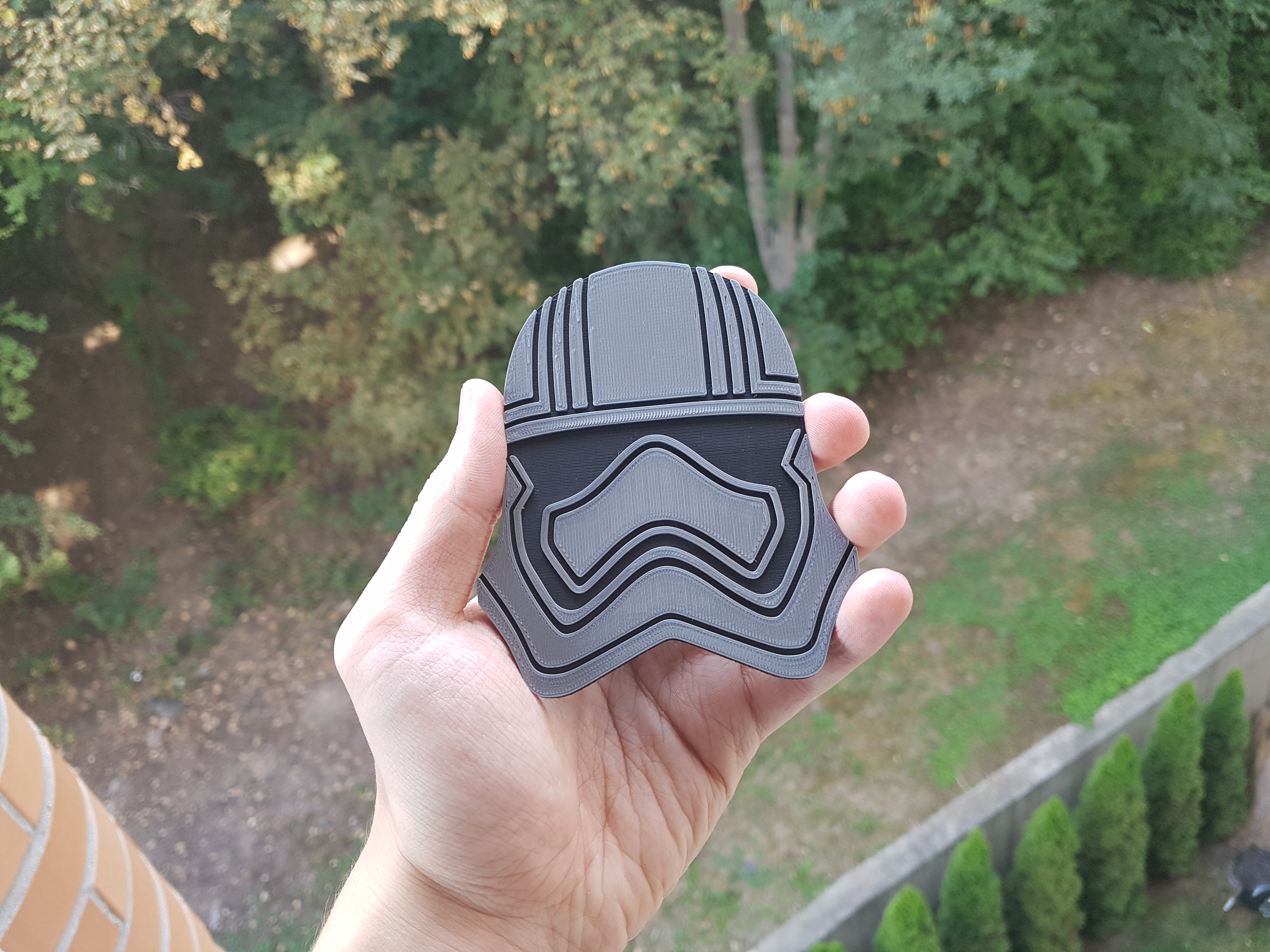 Miniatura 2 do modelo 3D Star Wars Captain Phasma Magnet