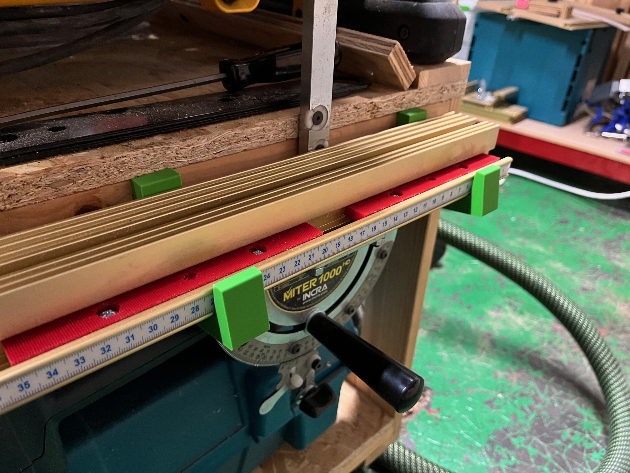 Incra miter support brackets for table saw