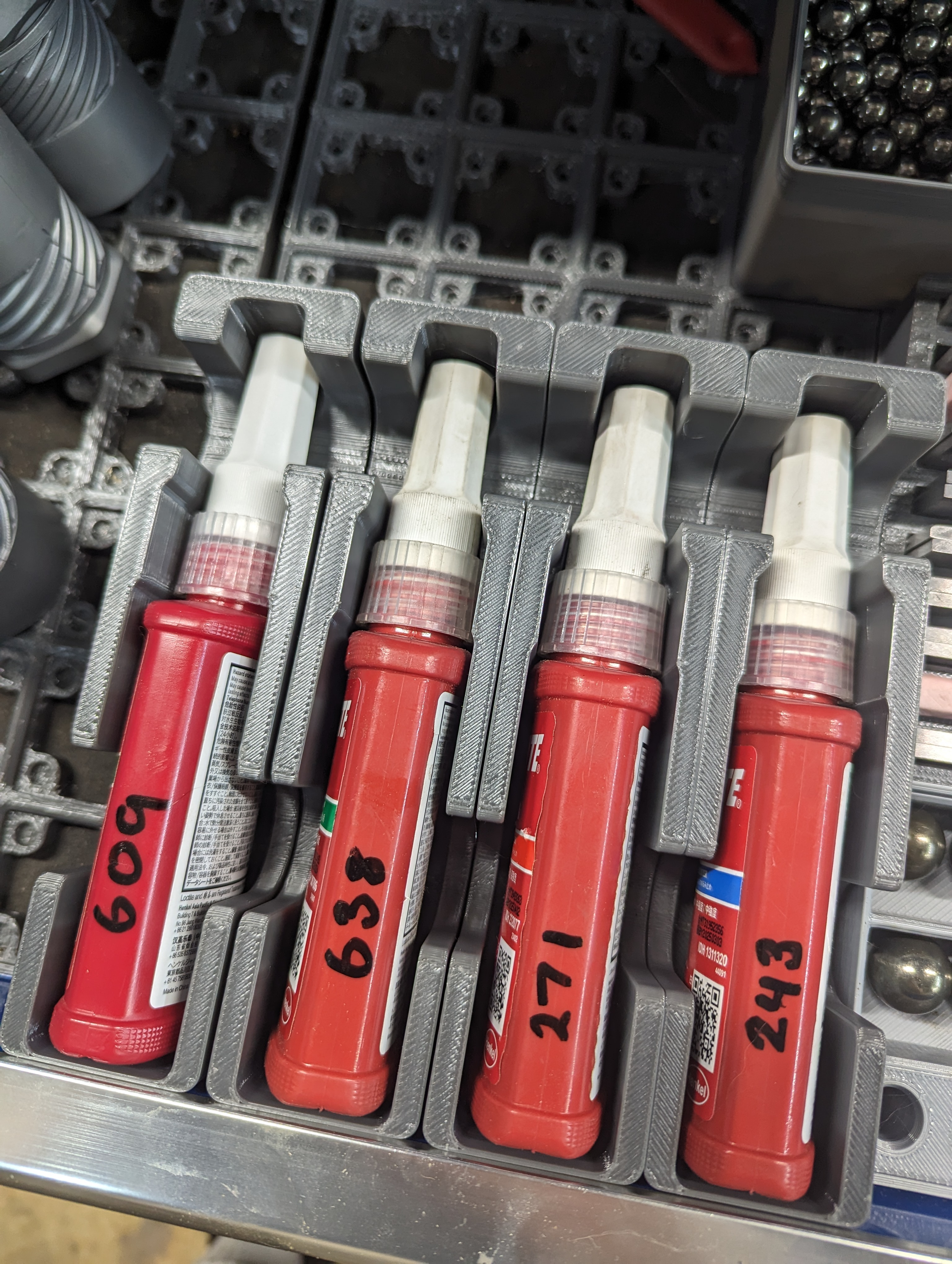 Gridfinity loctite 50ml holder