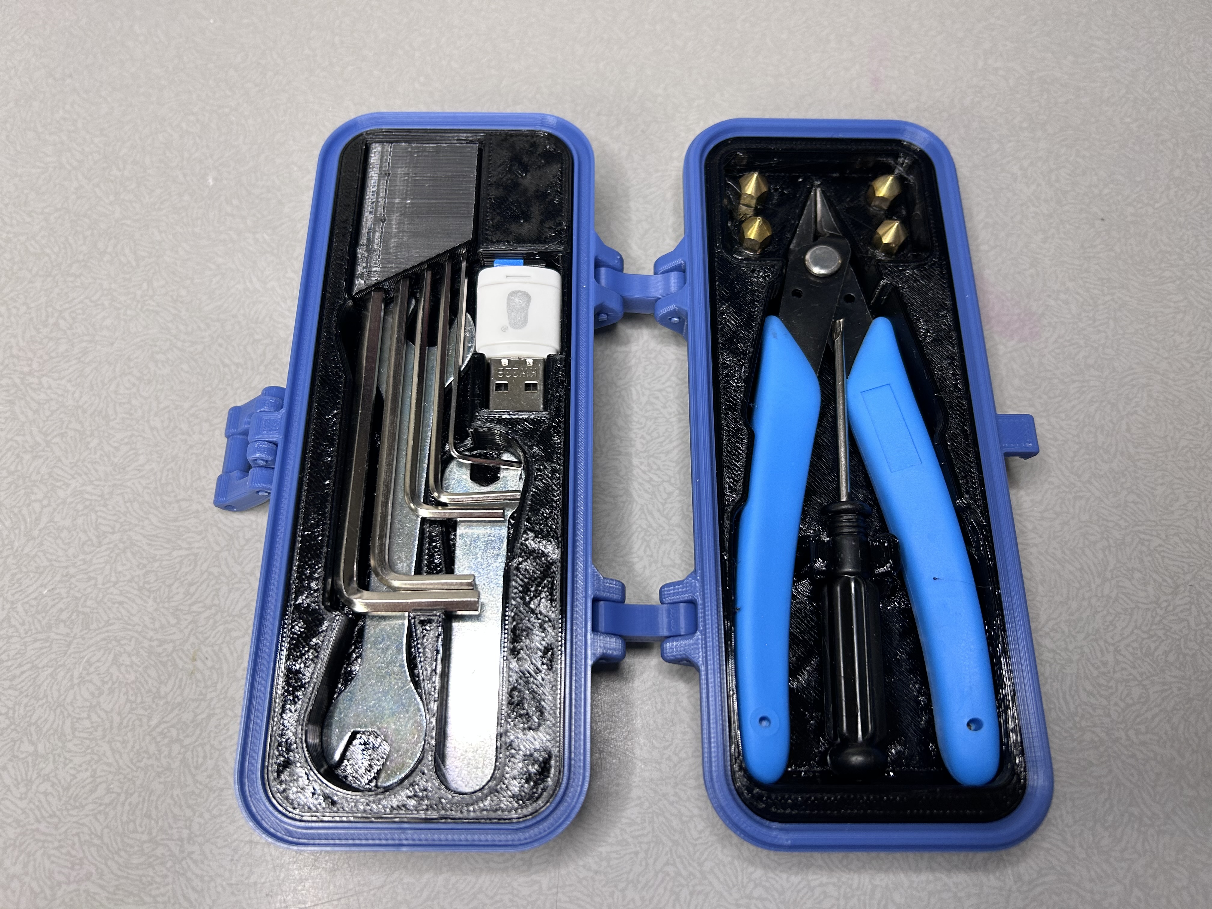 Miniatura 2 do modelo 3D Creality Tool Case - Standard Ender Tools