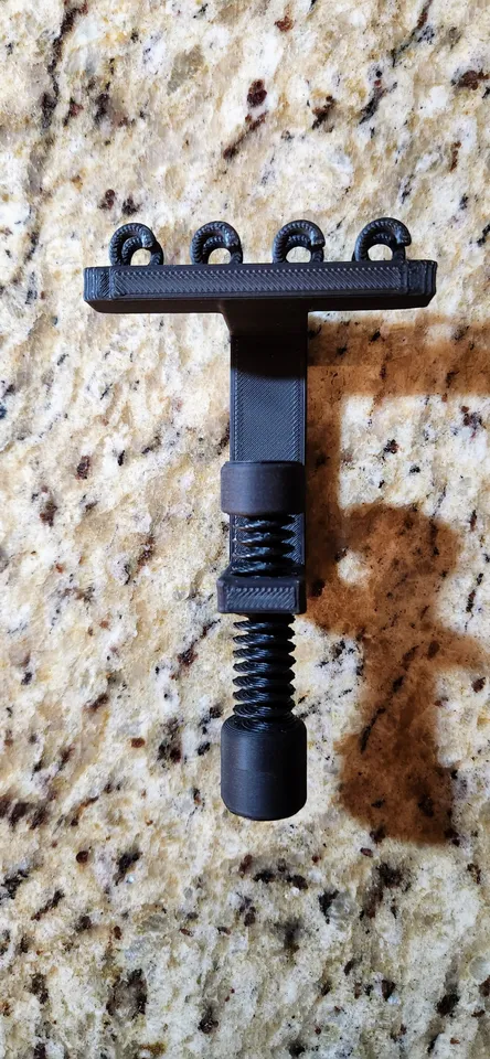 Desktop Clamp-on Cable Keeper by Wayho | Download free STL model ...