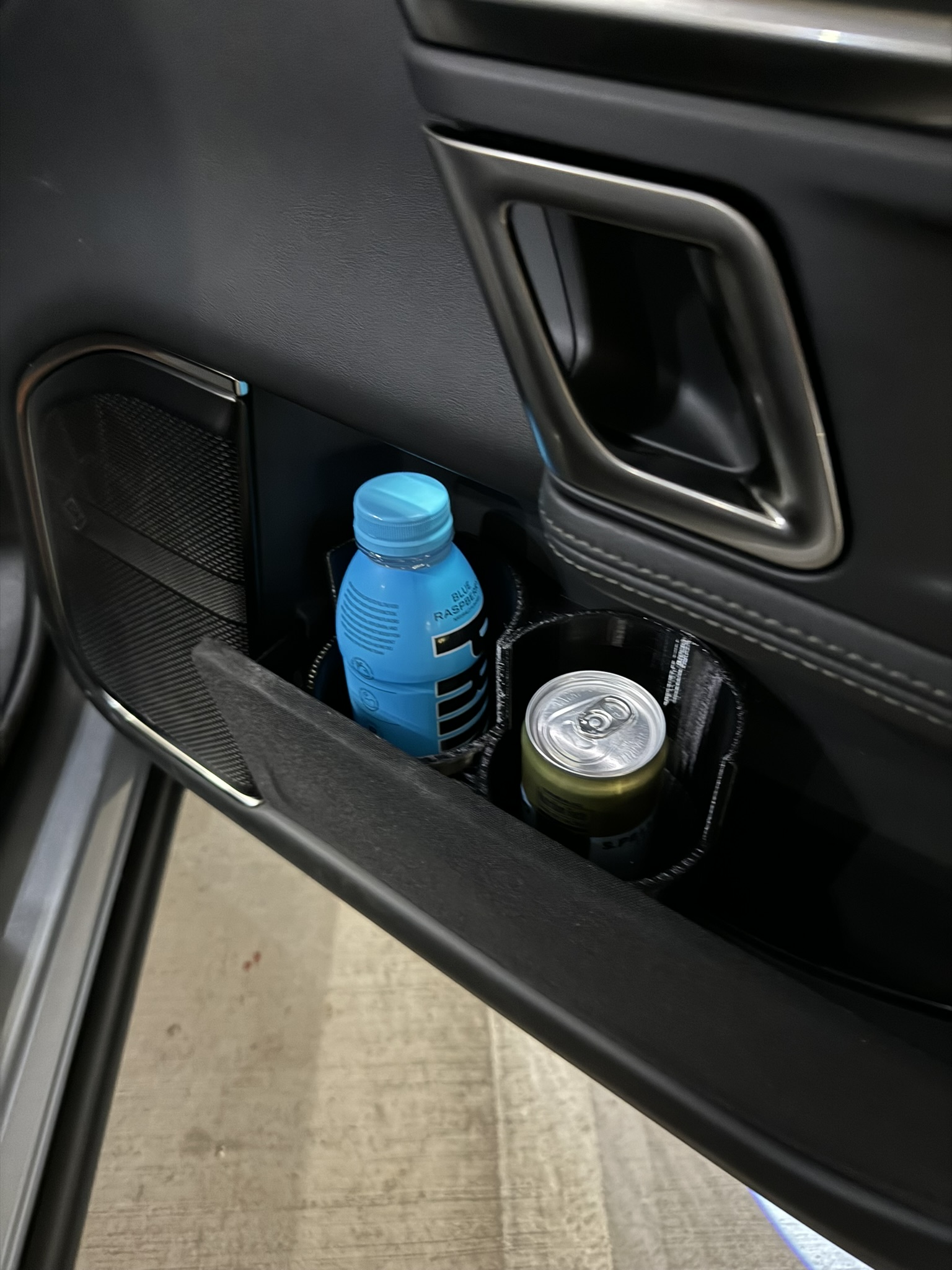Rivian R1S & R1T Bottle Holder for Doors