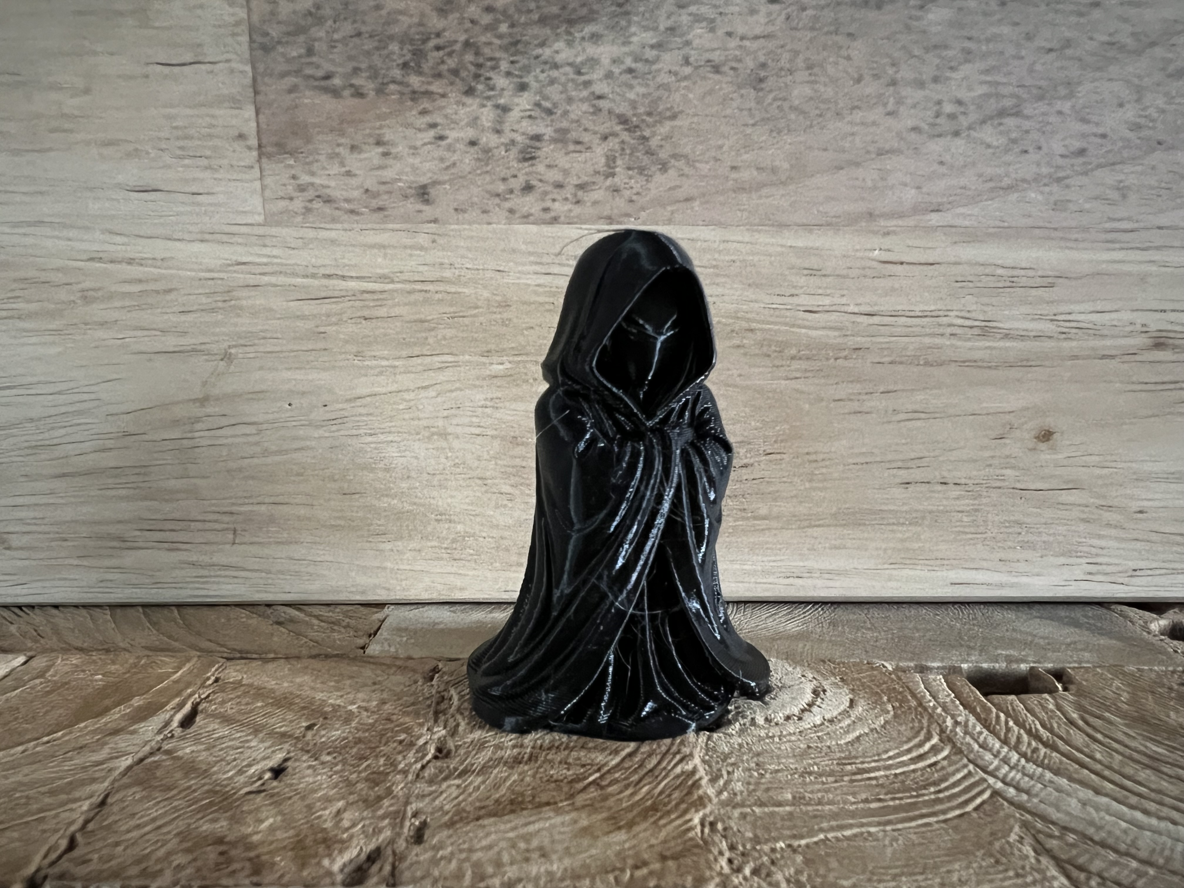 Dark Character — miniatura 2