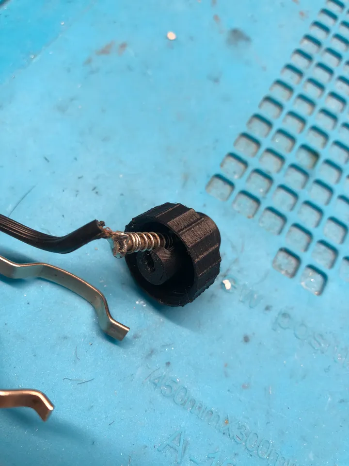 Cigarette Lighter Male Plug repair by Regis | Download free STL model