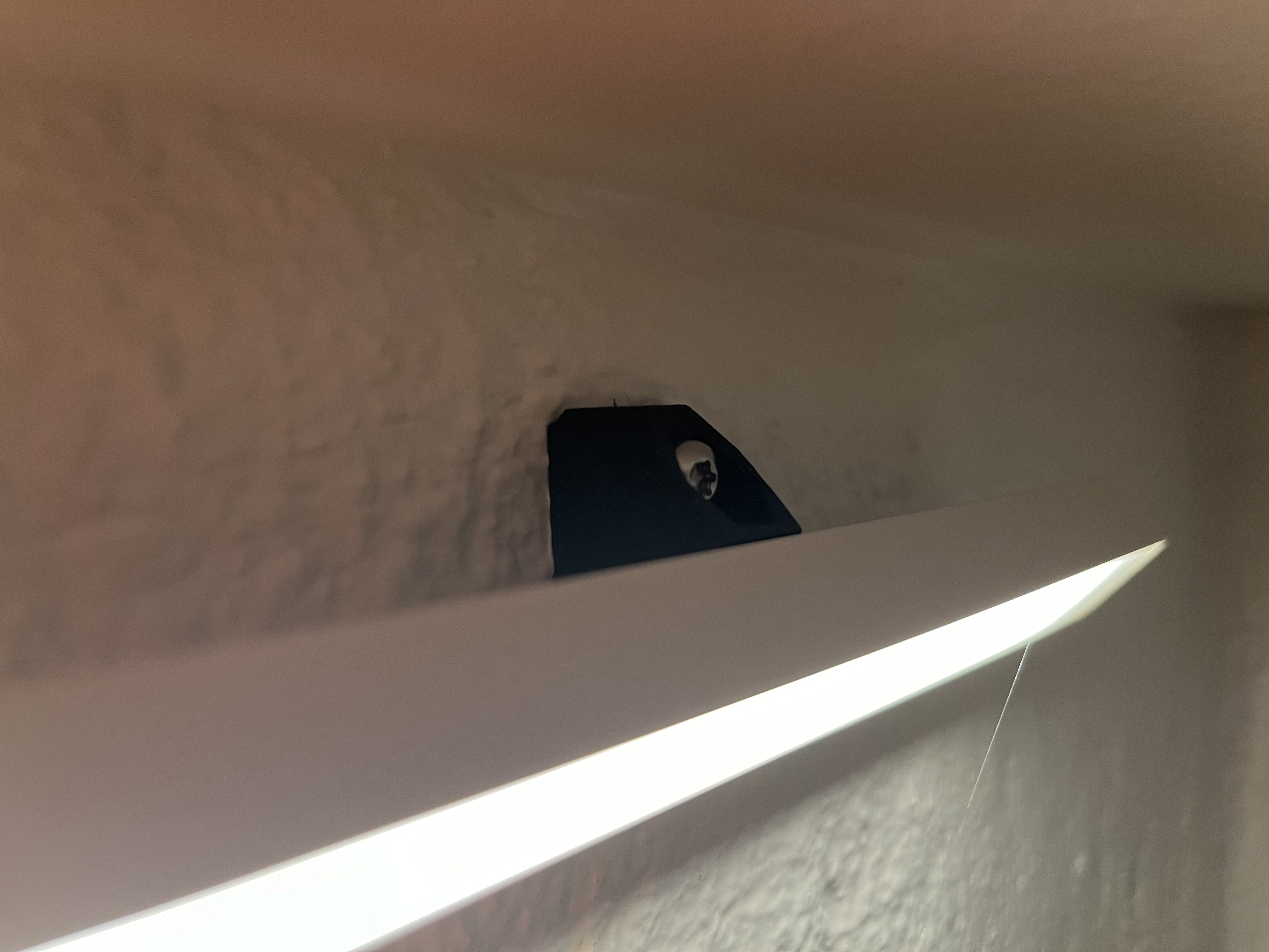 IKEA  mittled mount 45 degree