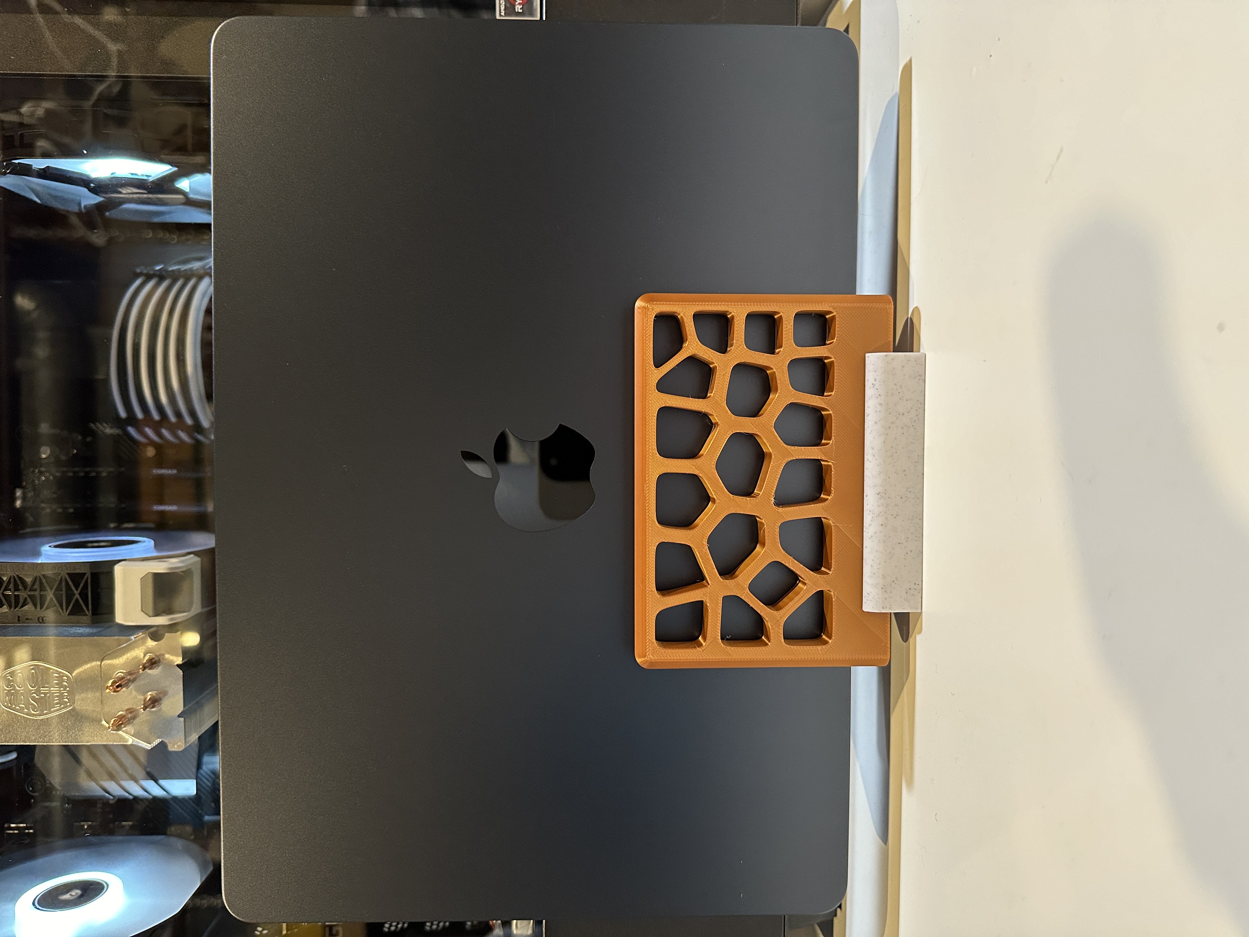 Voronoi Laptop Stand
