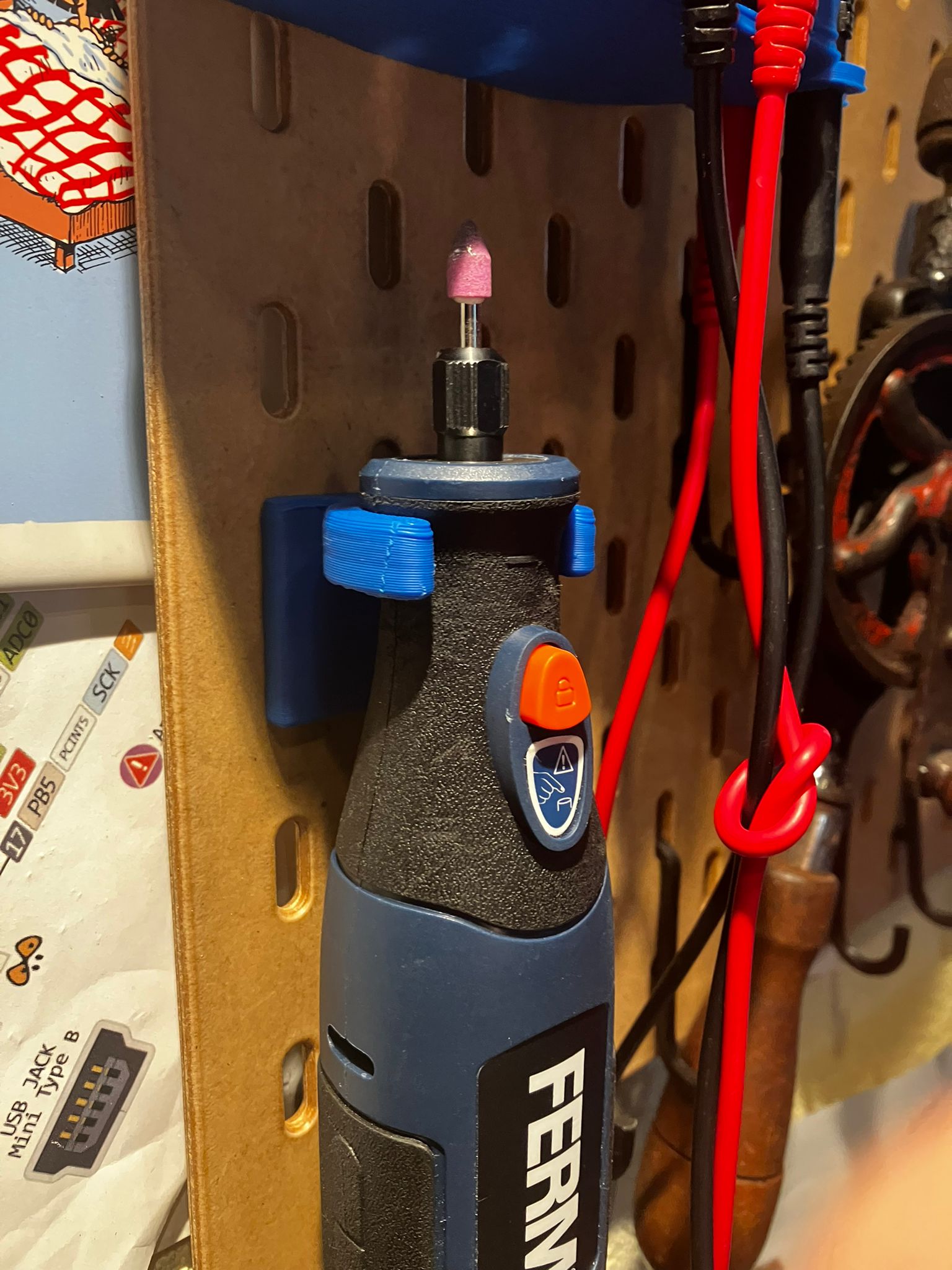 FERM Dremel Holder SKADIS by Kasper Verweij | Download free STL model ...