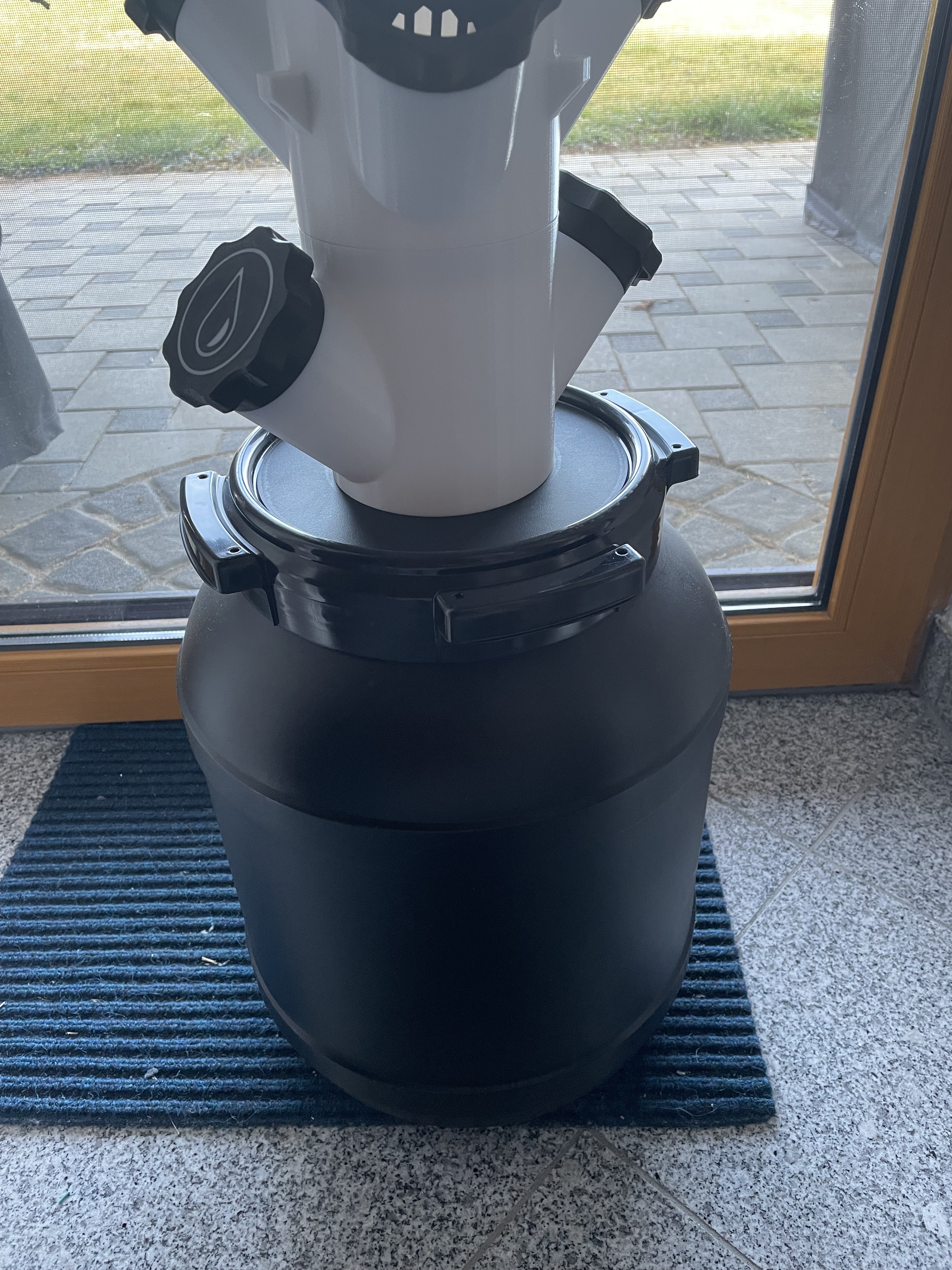 Hydrophonic Tower - 26l Curtec Barrel/Lid Adapter - Screw-together-Version