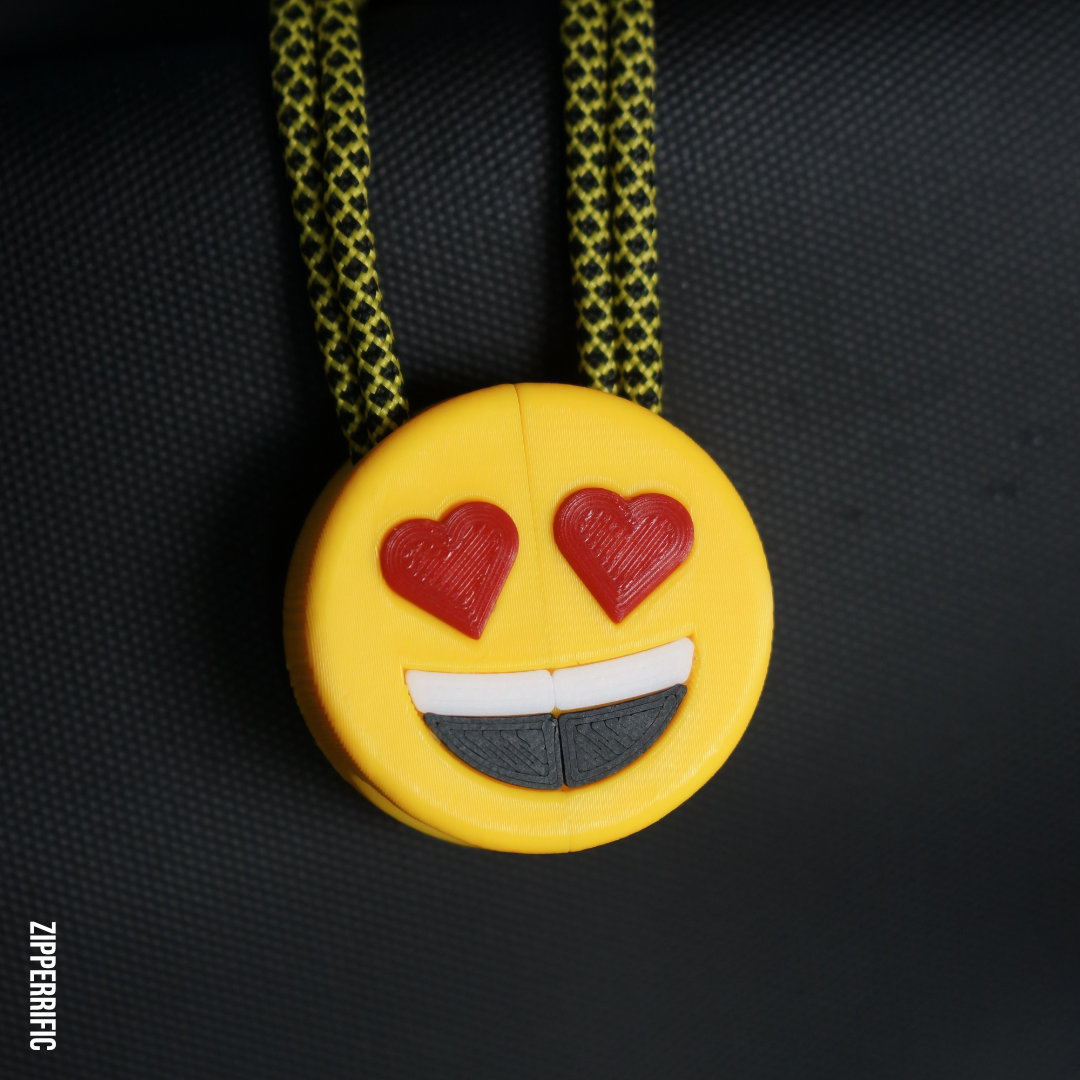 Zipper Pull Smiling Face with HeartEyes (Emoji) by Whadup Download